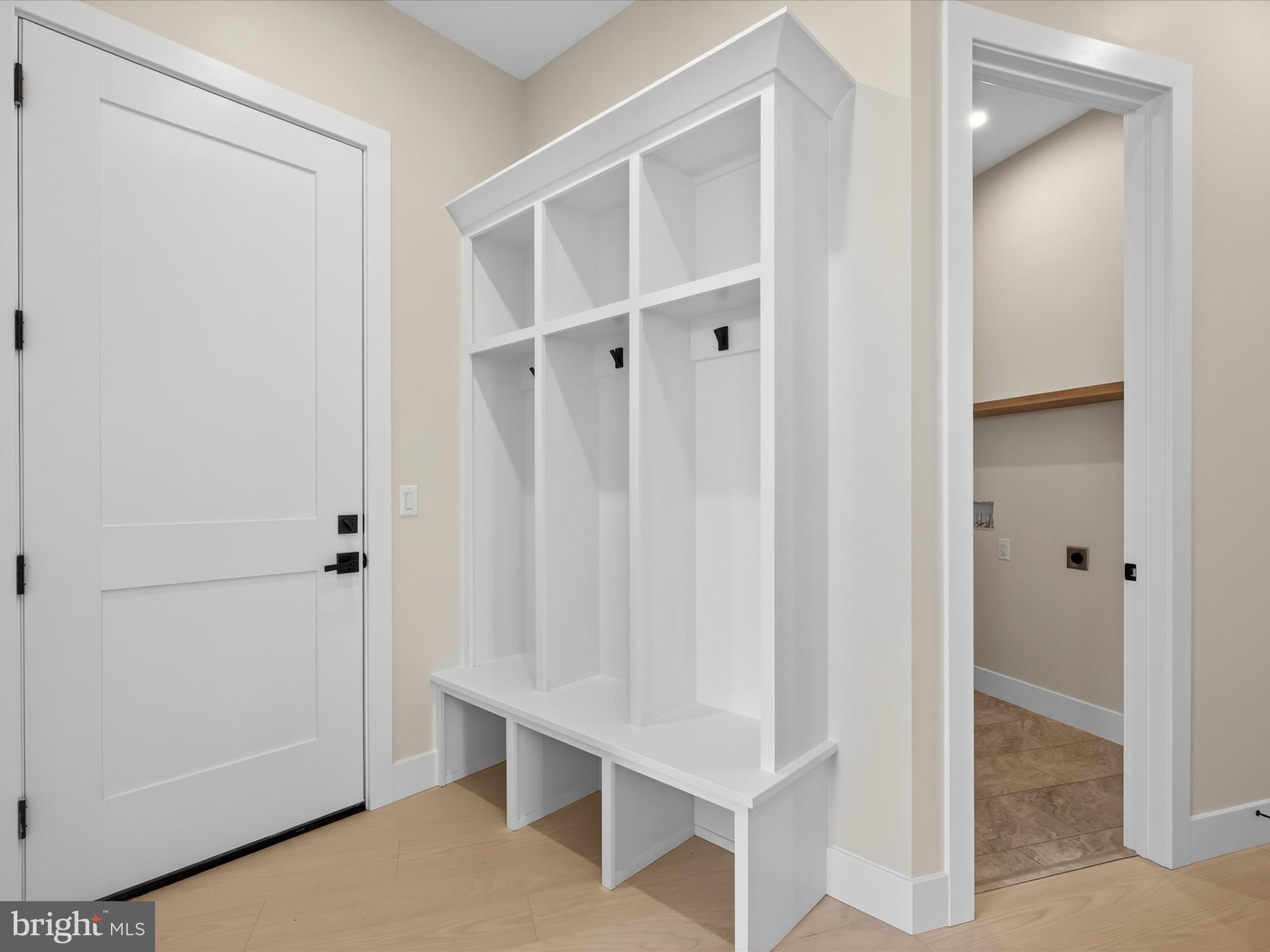 STONEHENGE - Residential