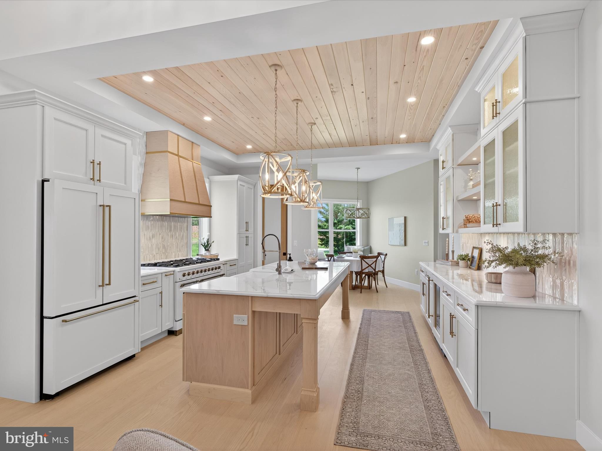 STONEHENGE - Residential