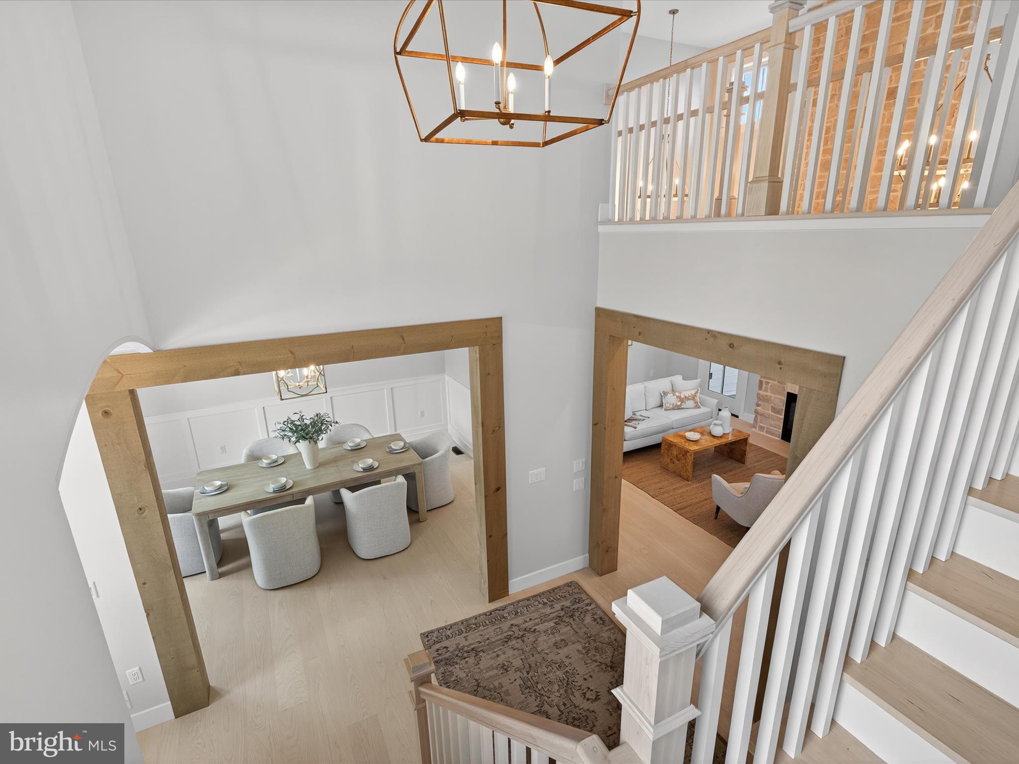 STONEHENGE - Residential