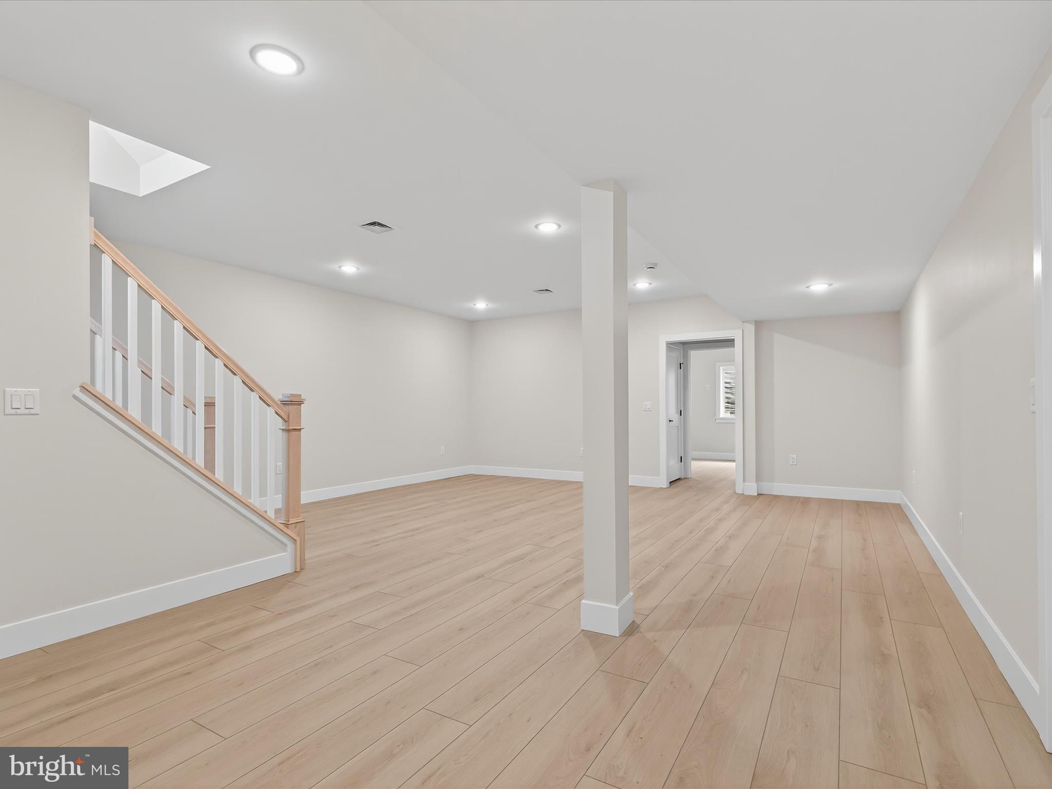 STONEHENGE - Residential