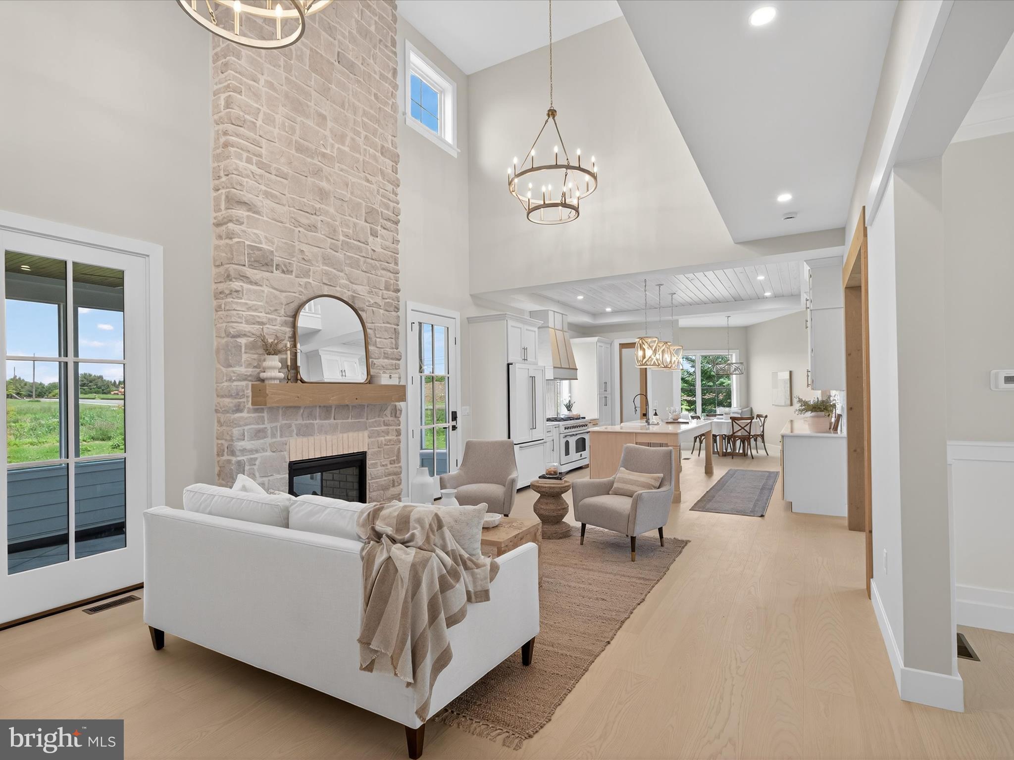 STONEHENGE - Residential