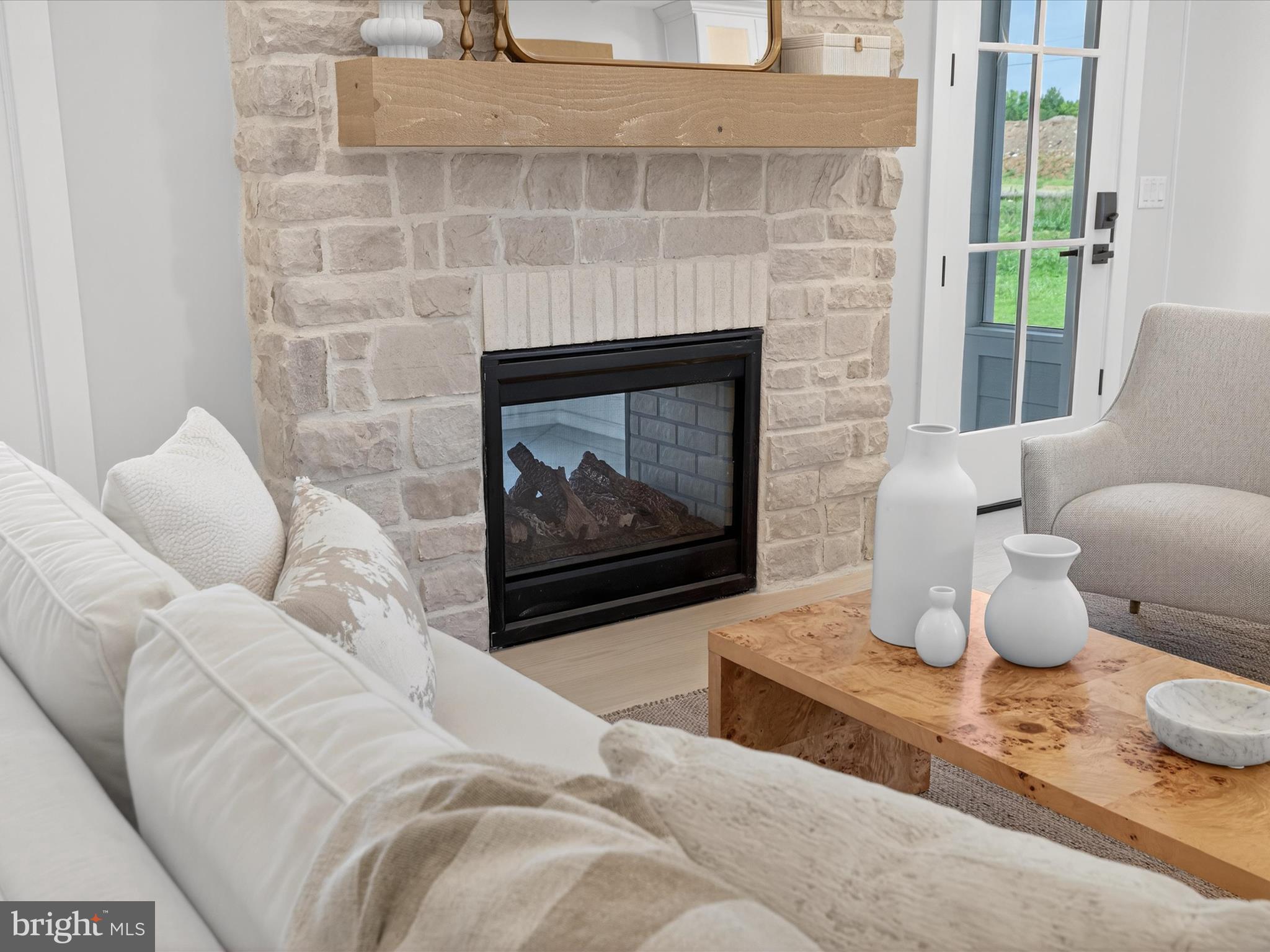 STONEHENGE - Residential