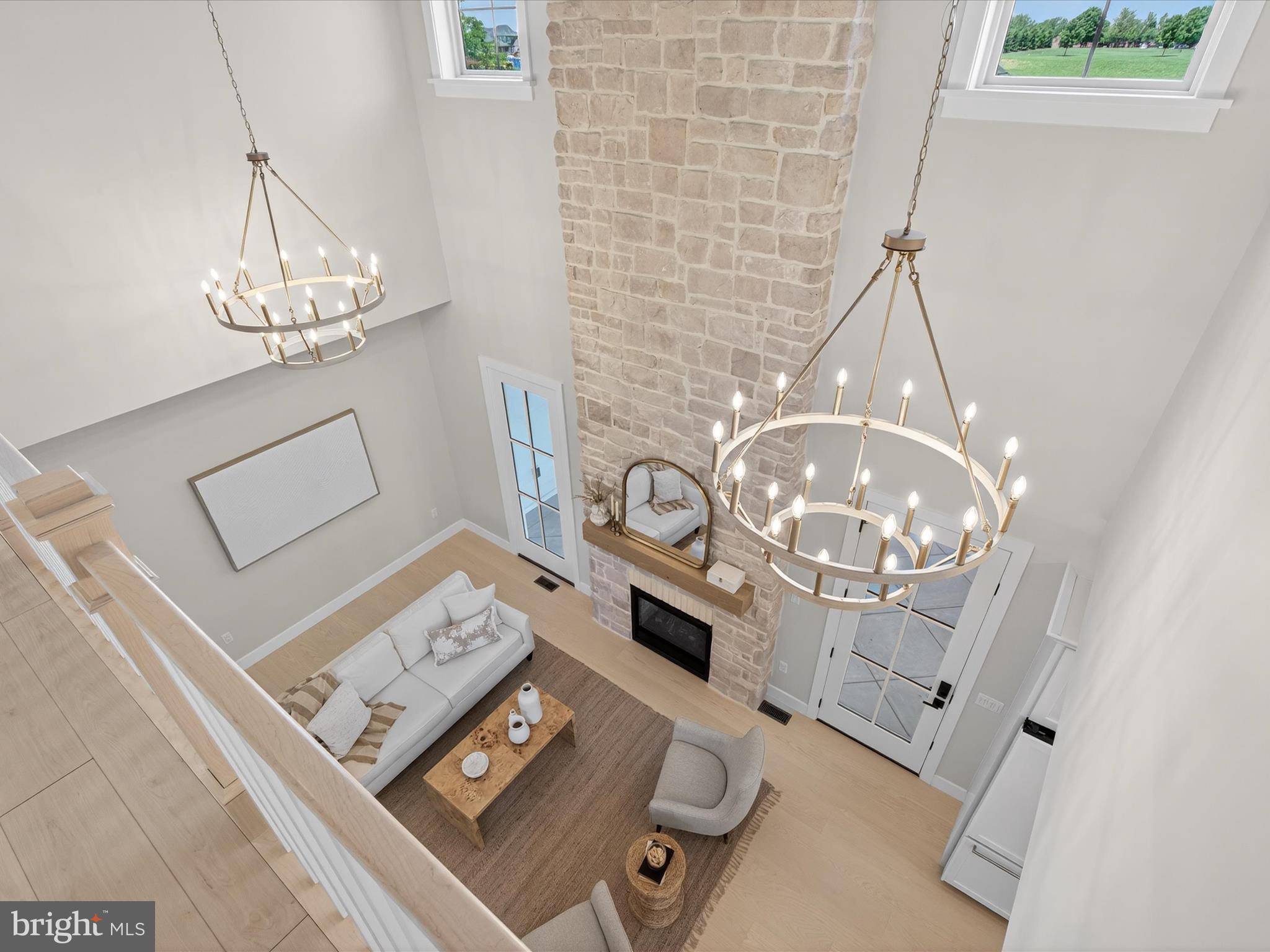 STONEHENGE - Residential