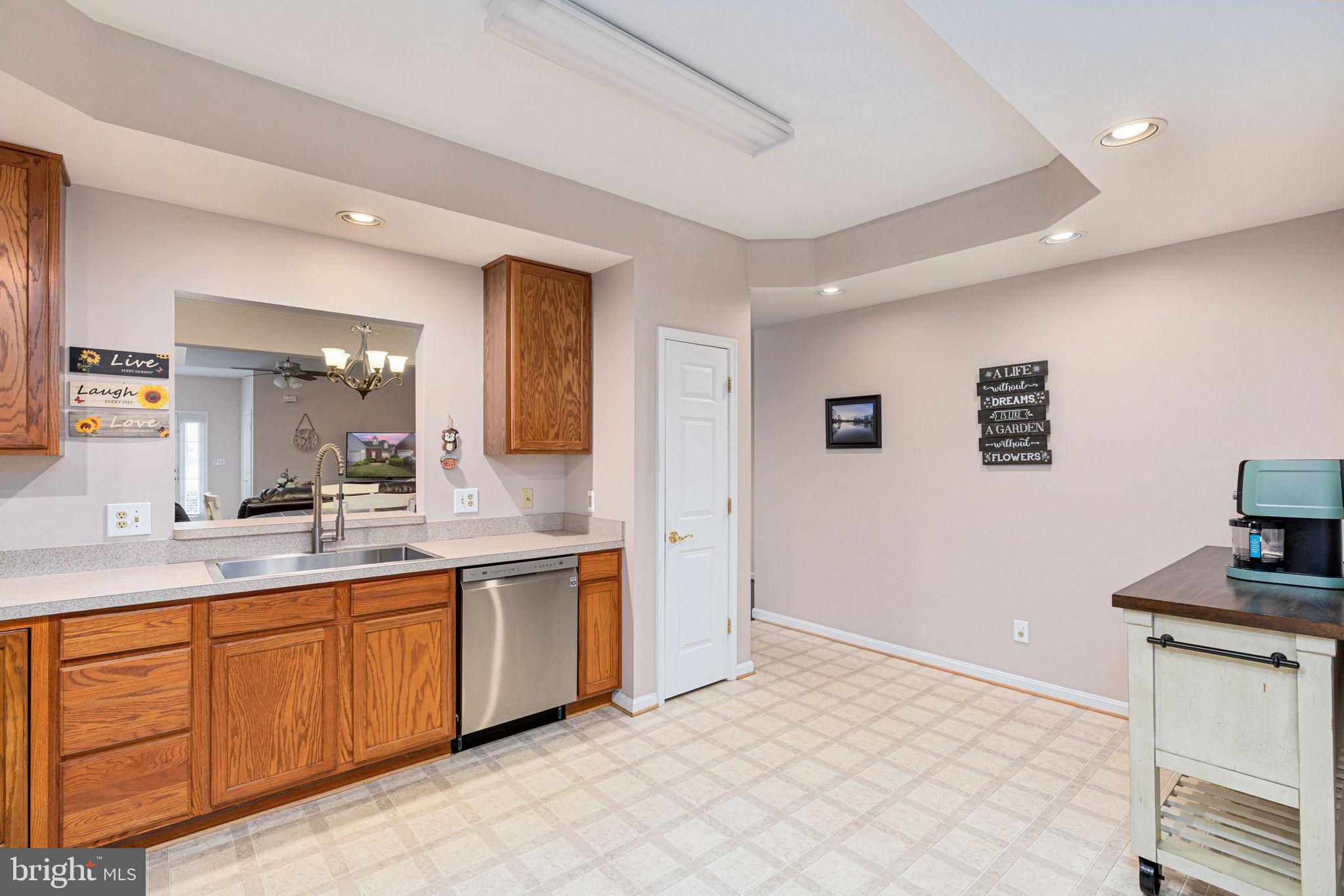 SALEM FIELDS - Residential