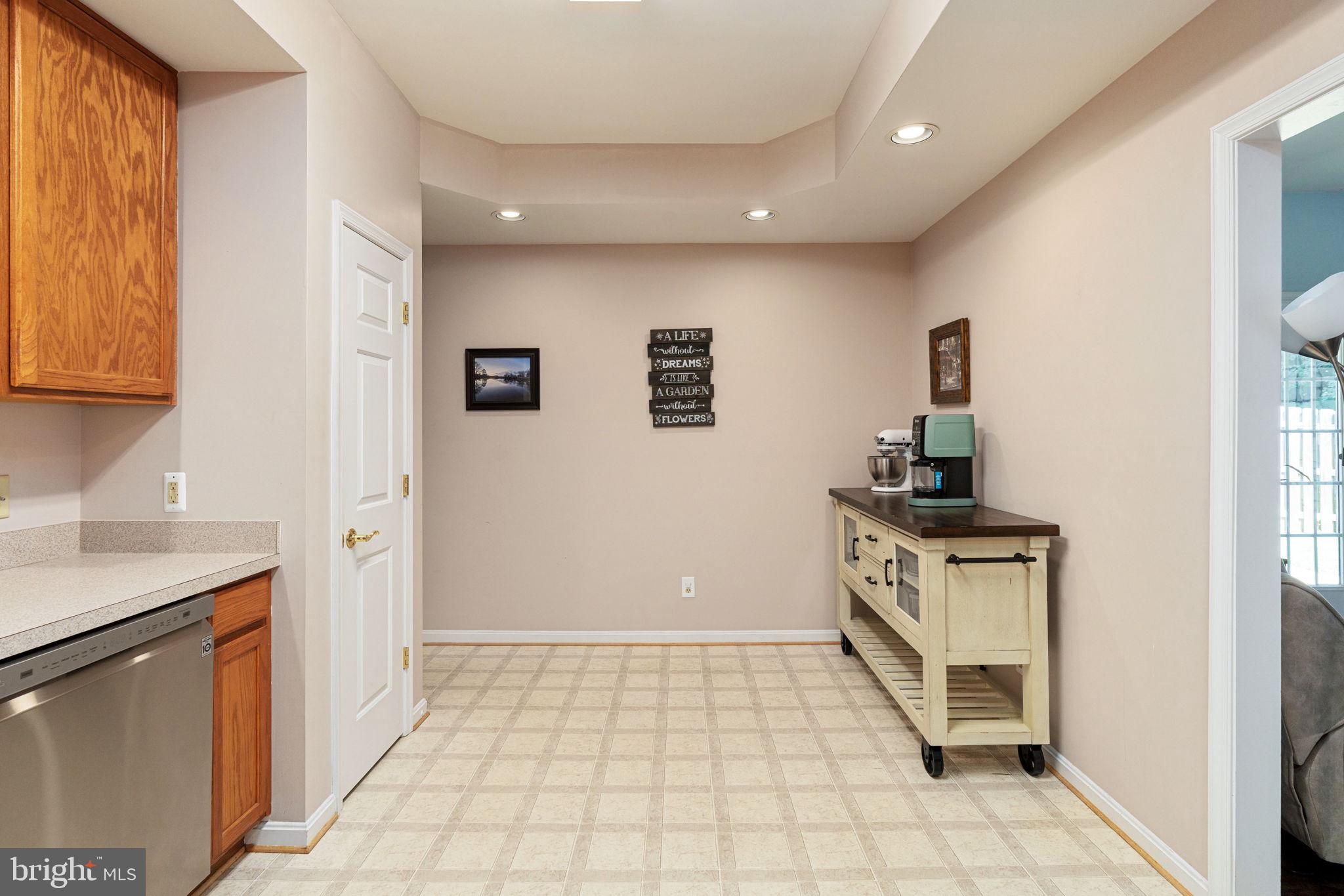 SALEM FIELDS - Residential