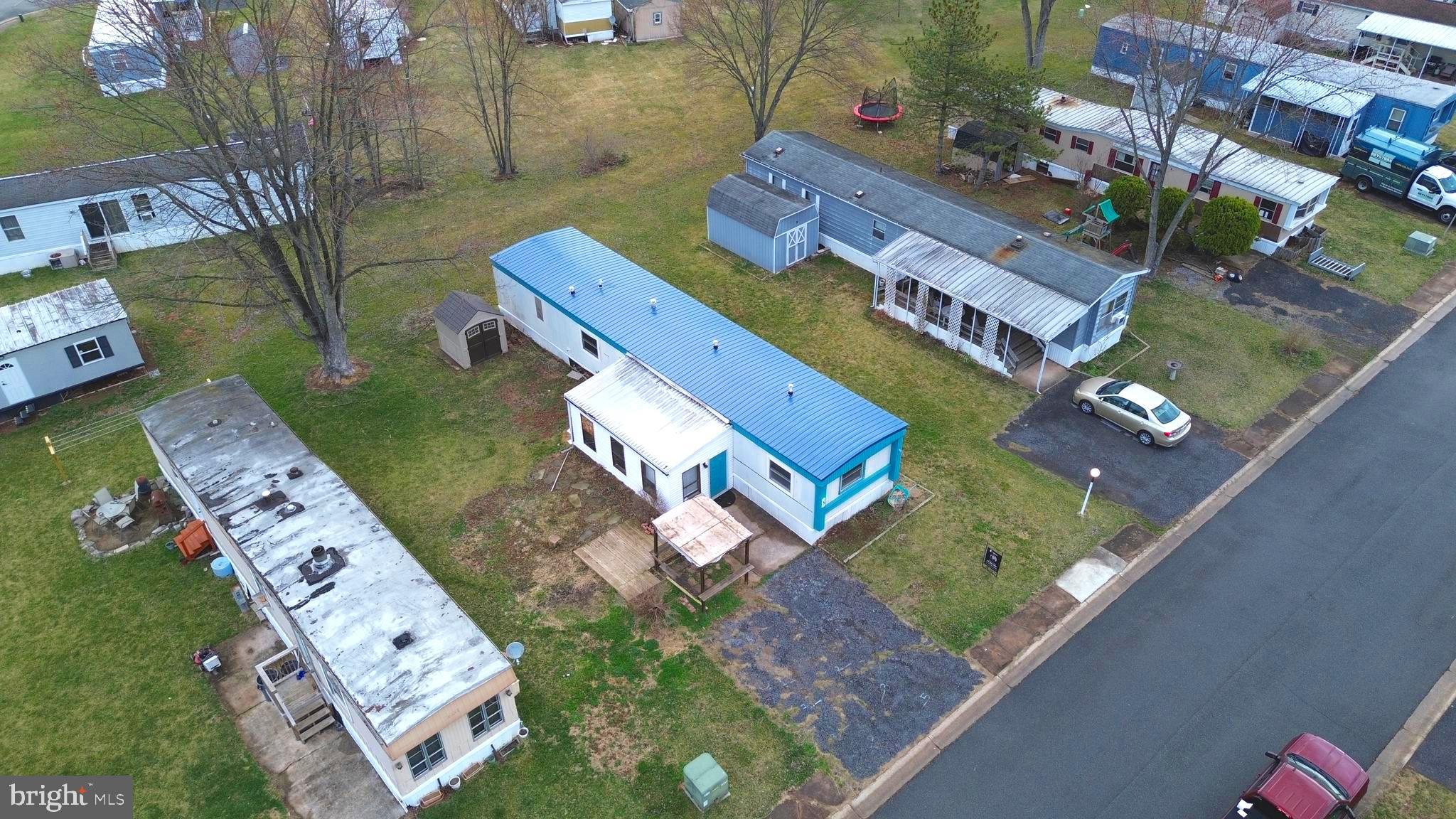 PINE MANOR MHP - Residential