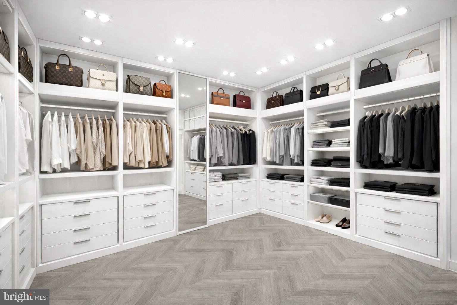 BROYHILL PARK - Residential