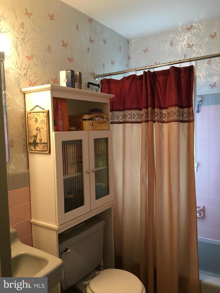 COLLEGE HEIGHTS - Residential