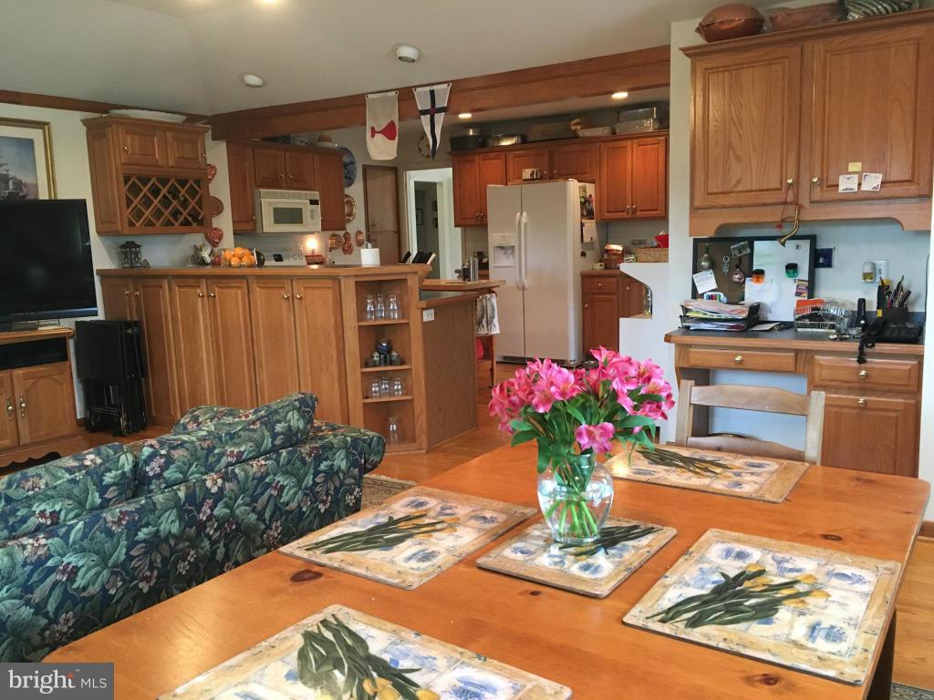 COLLEGE HEIGHTS - Residential