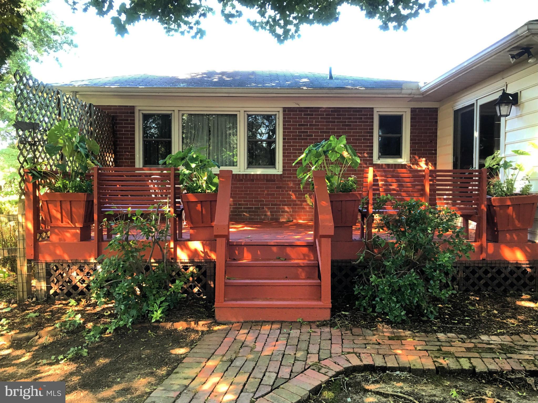 COLLEGE HEIGHTS - Residential