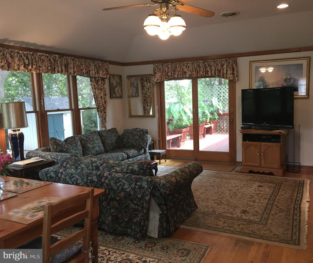 COLLEGE HEIGHTS - Residential