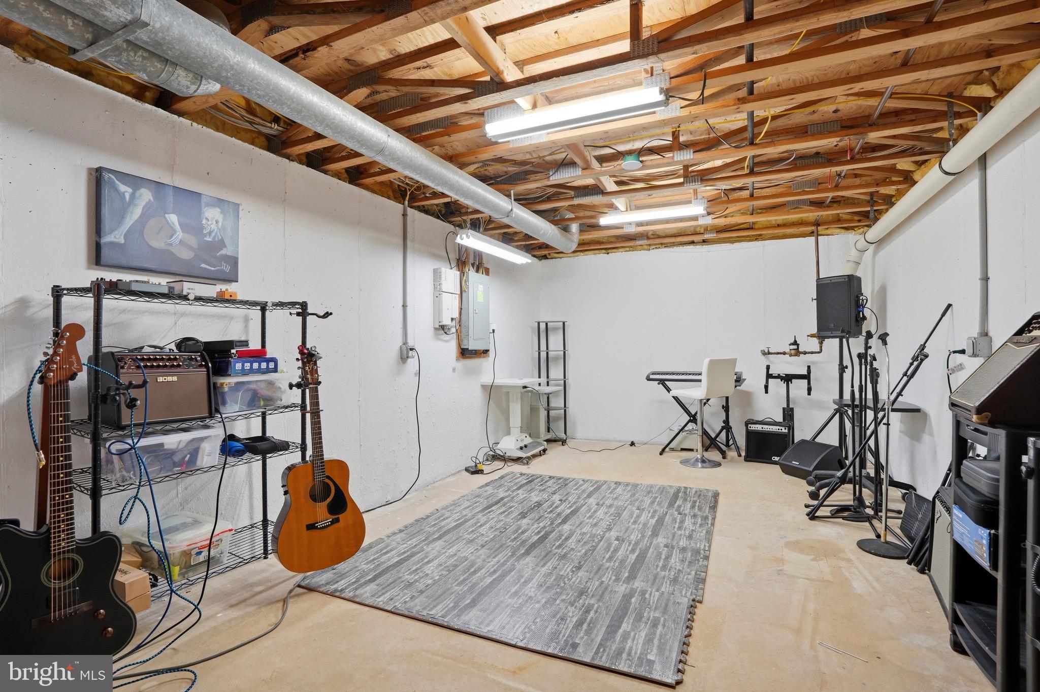 LOWER MAKEFIELD - Residential