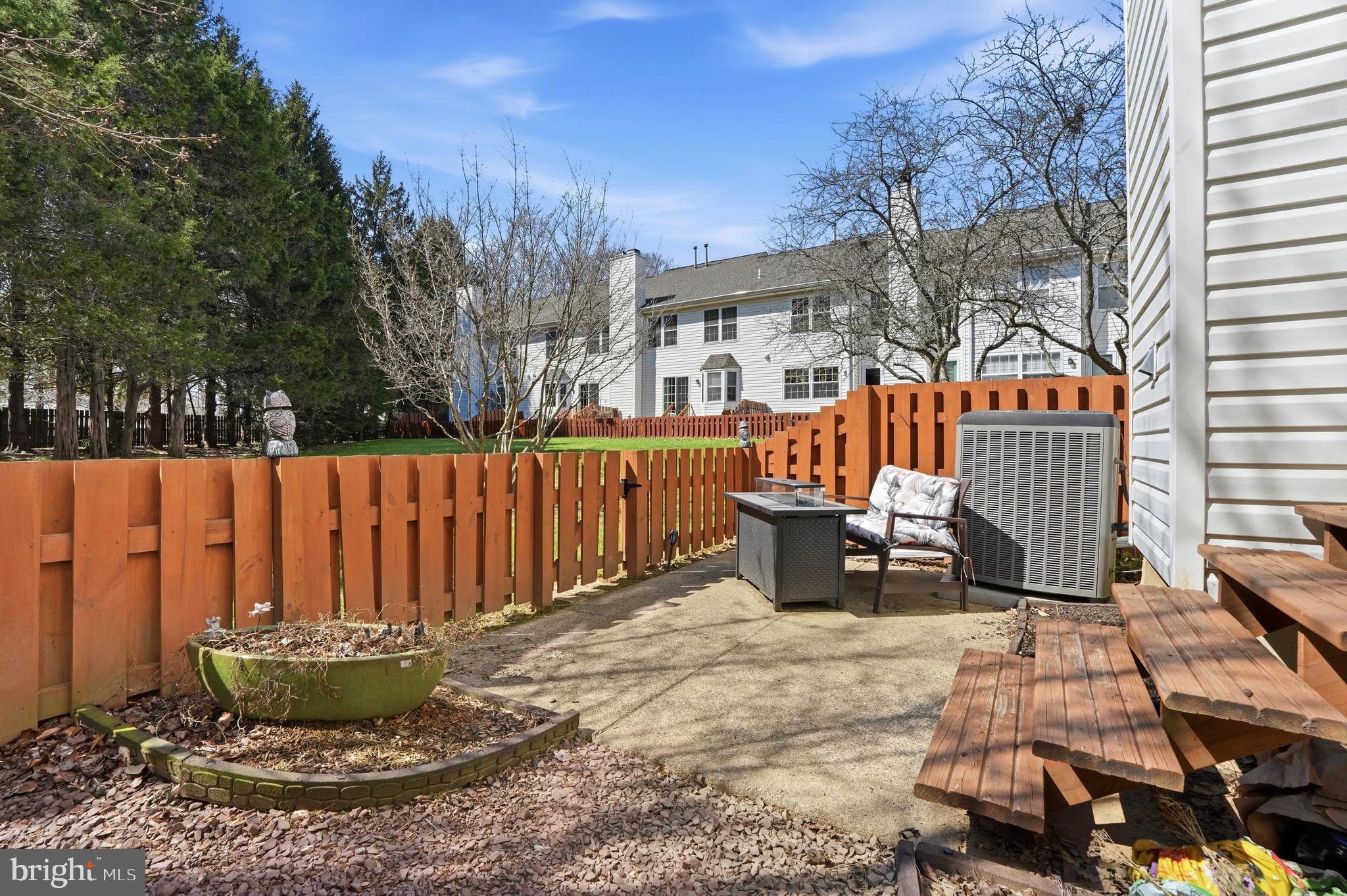 LOWER MAKEFIELD - Residential