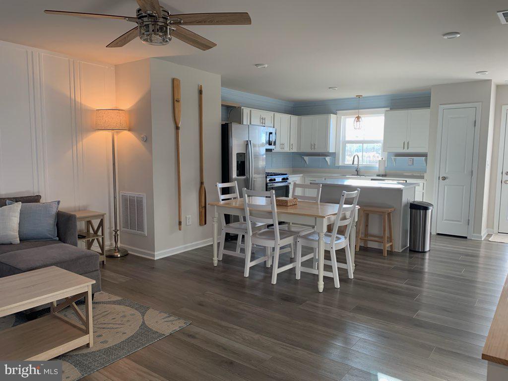 25076 SALTWATER CIRCLE