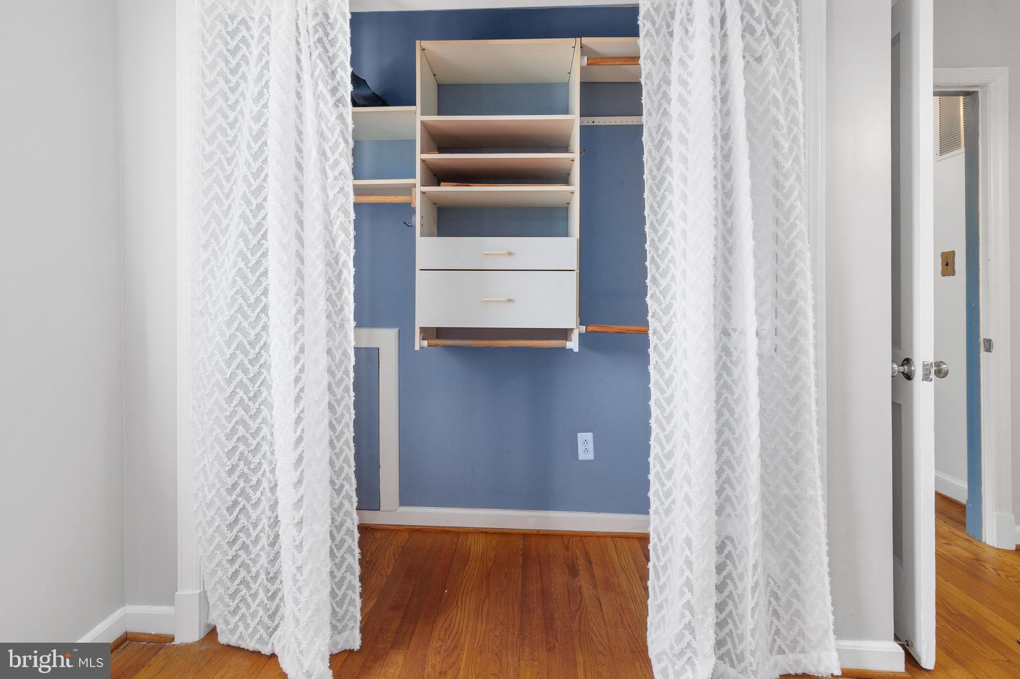 CHESTNUT HILLS - Residential