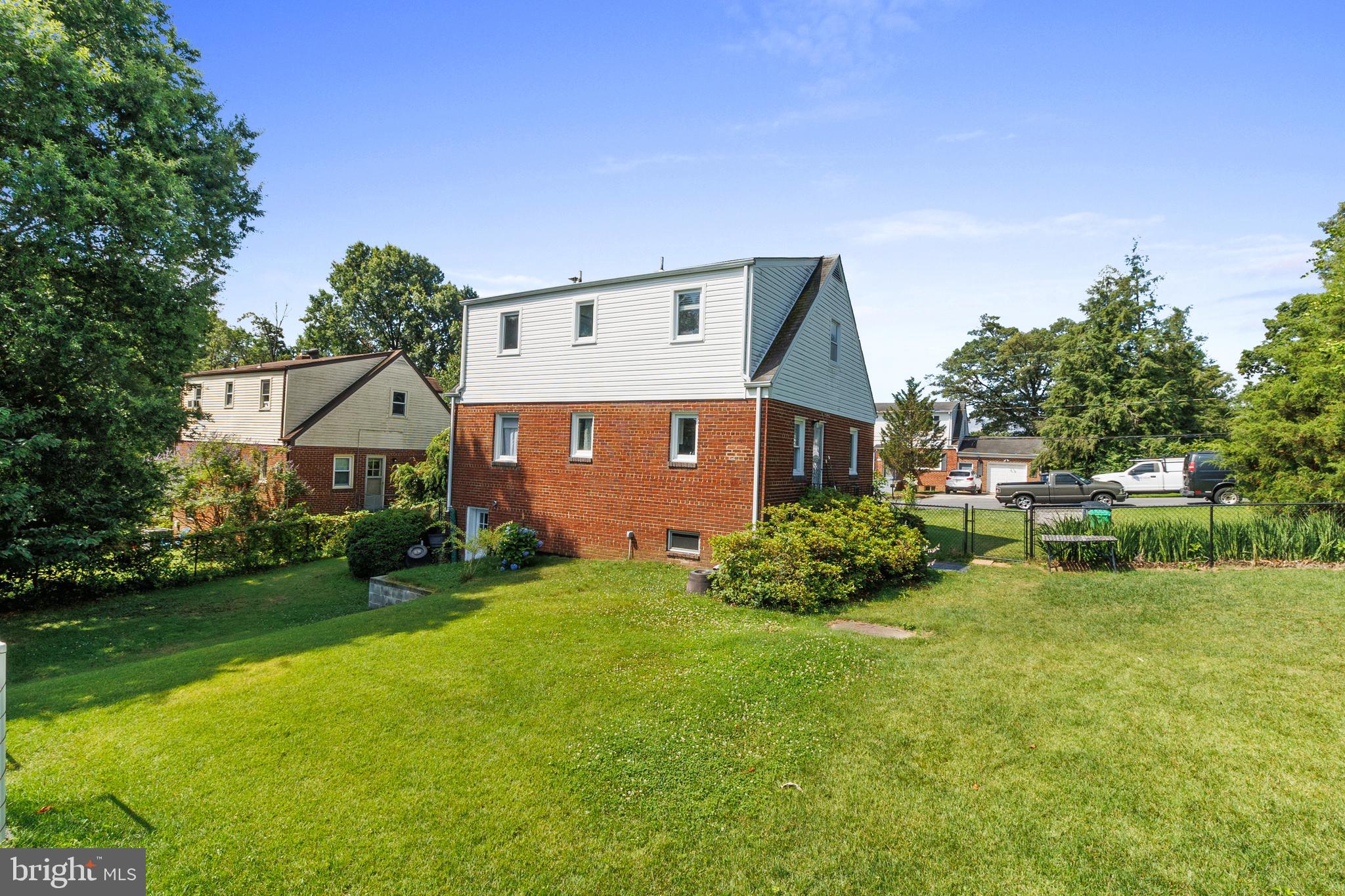 CHESTNUT HILLS - Residential