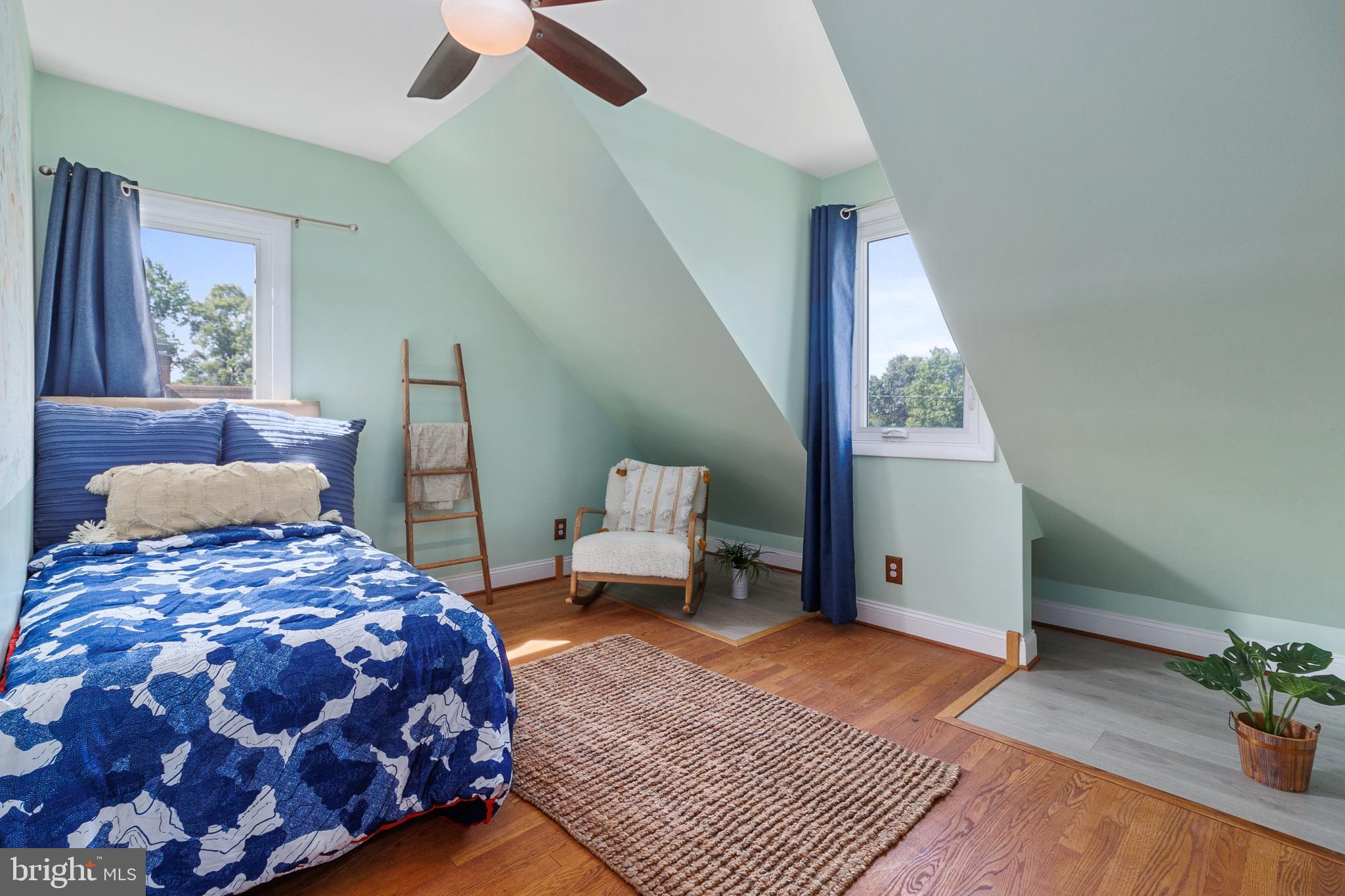 CHESTNUT HILLS - Residential