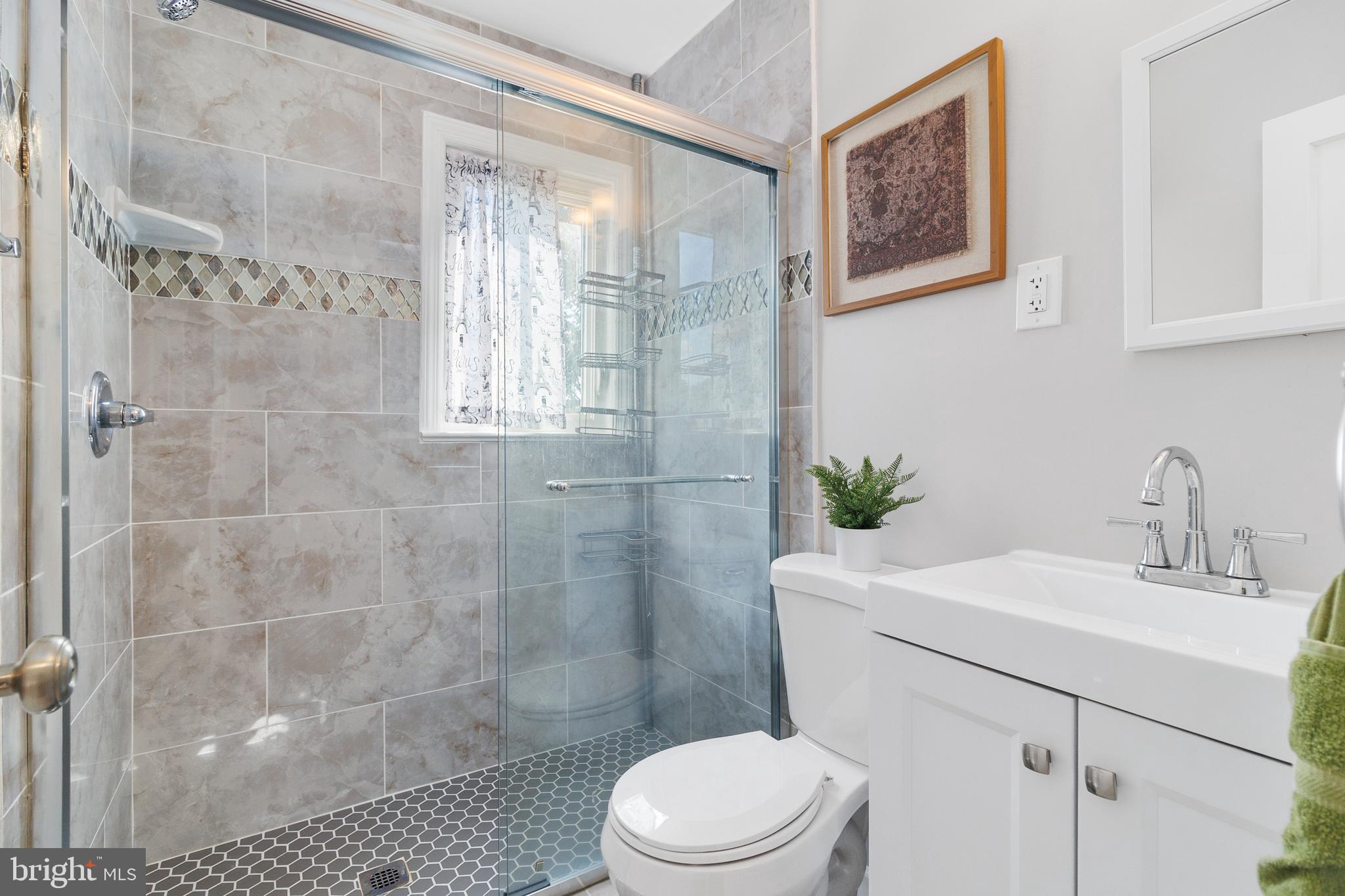 CHESTNUT HILLS - Residential