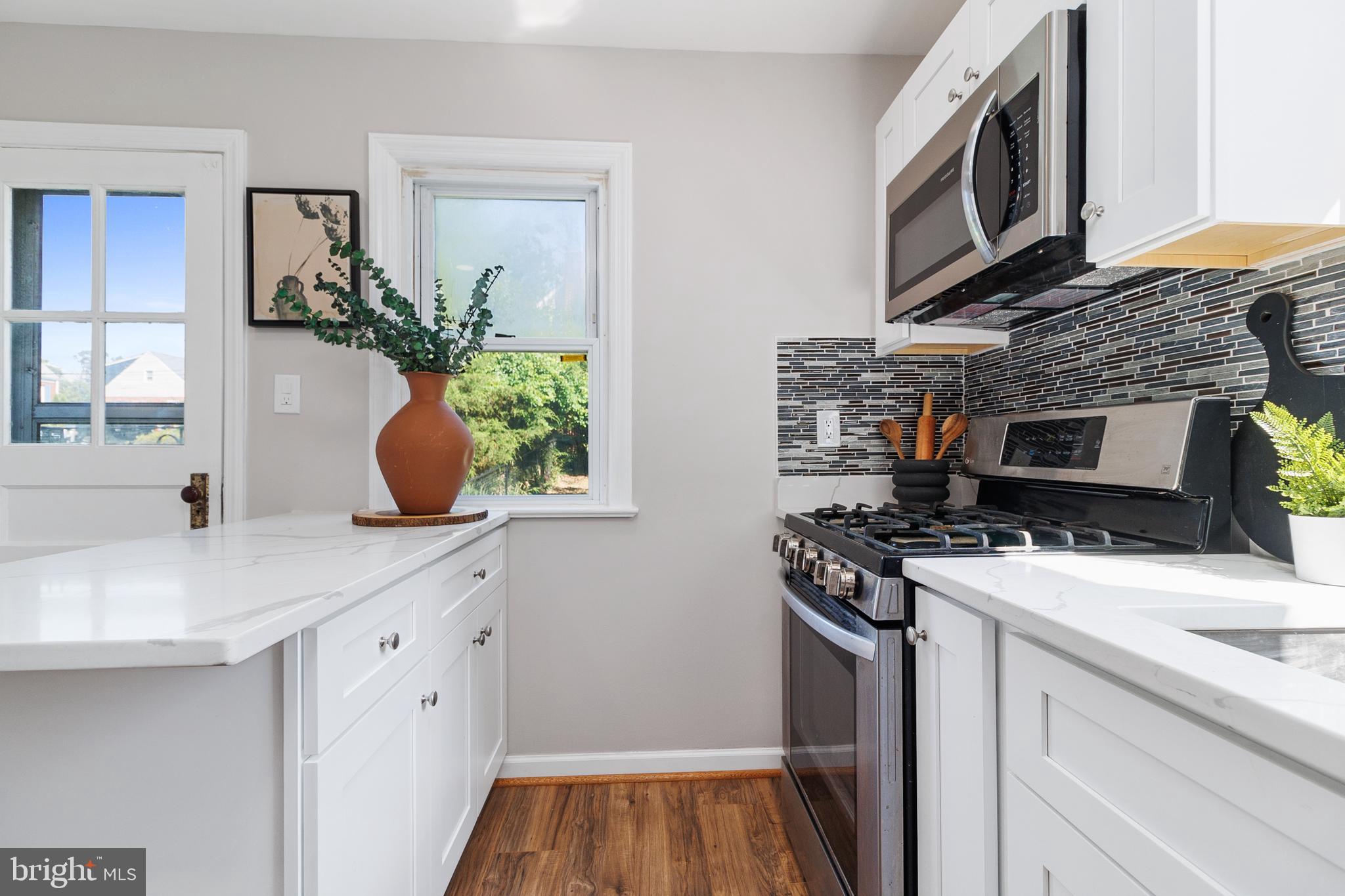 CHESTNUT HILLS - Residential