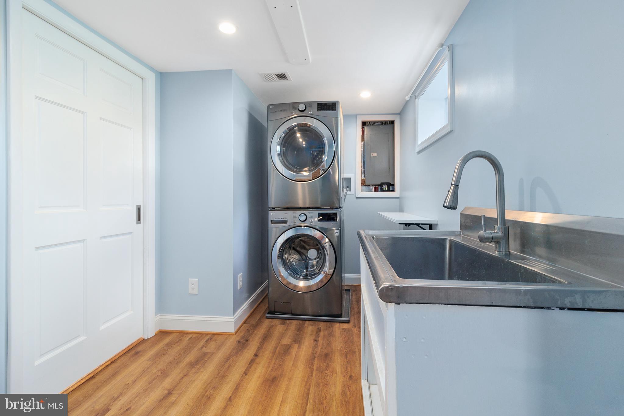 CHESTNUT HILLS - Residential