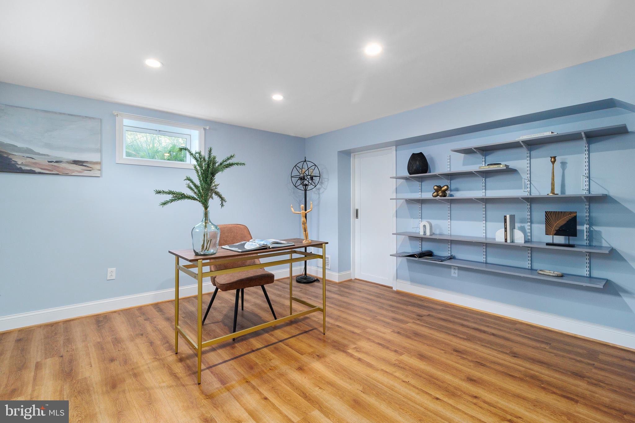 CHESTNUT HILLS - Residential