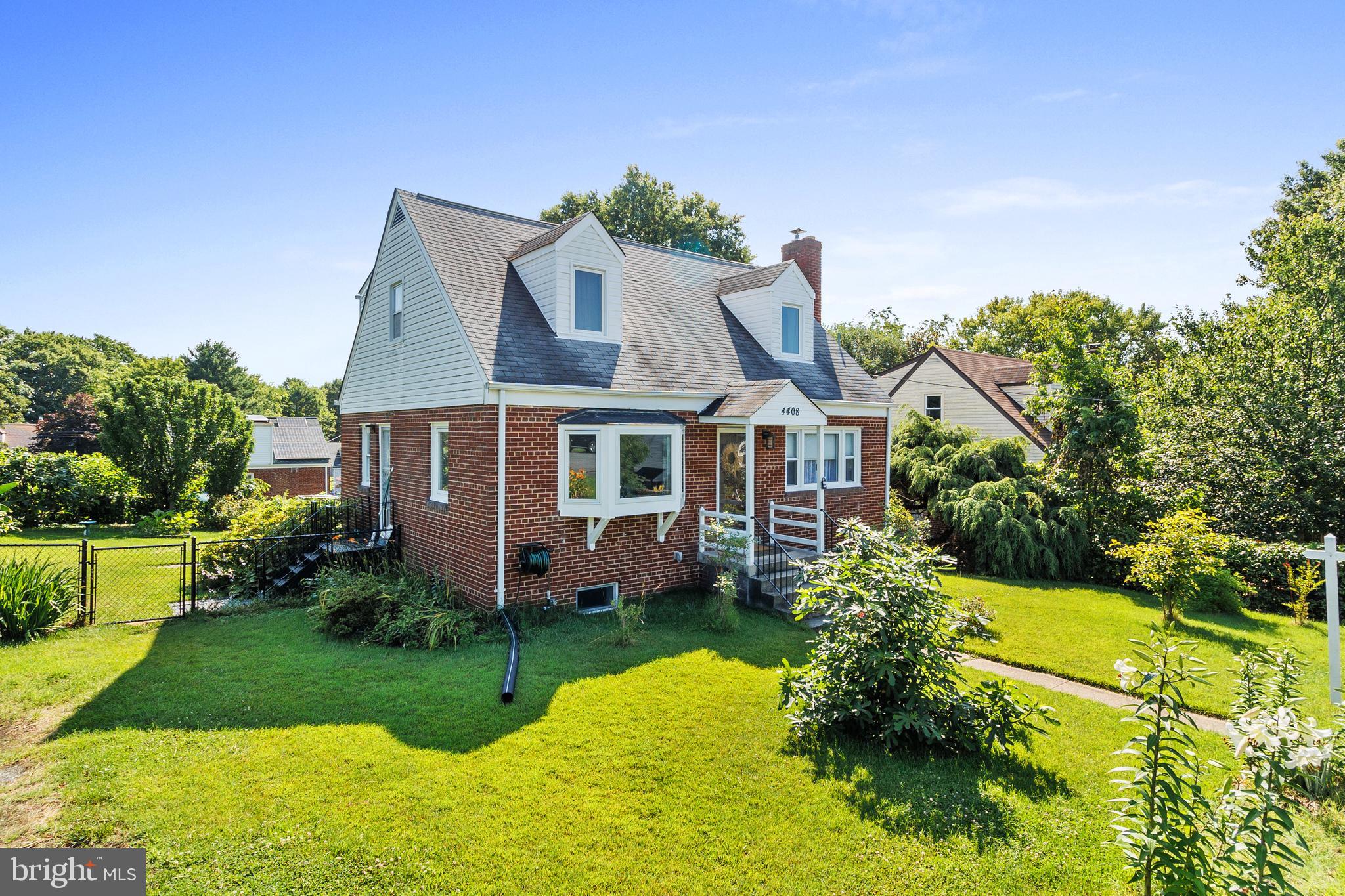 CHESTNUT HILLS - Residential