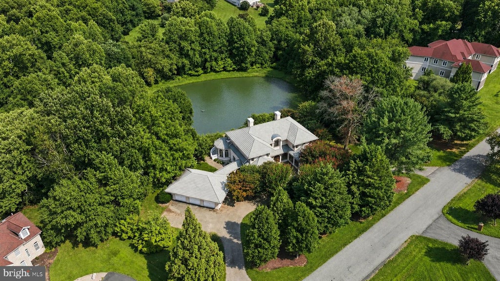 Photo of 2710 Kirk Drive, WALDORF, MD 20603 (MLS # MDCH2058294)