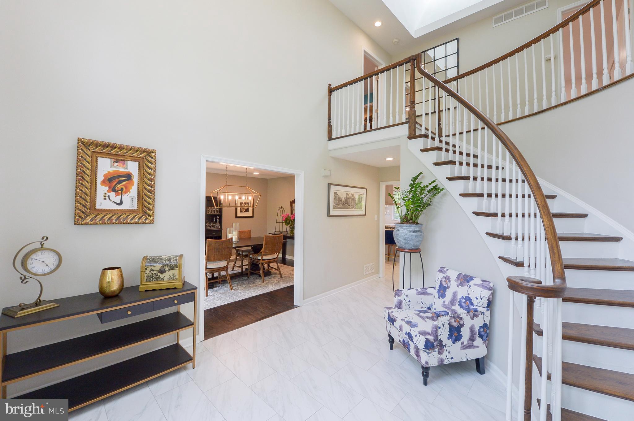 1037 RIVERTON ROAD