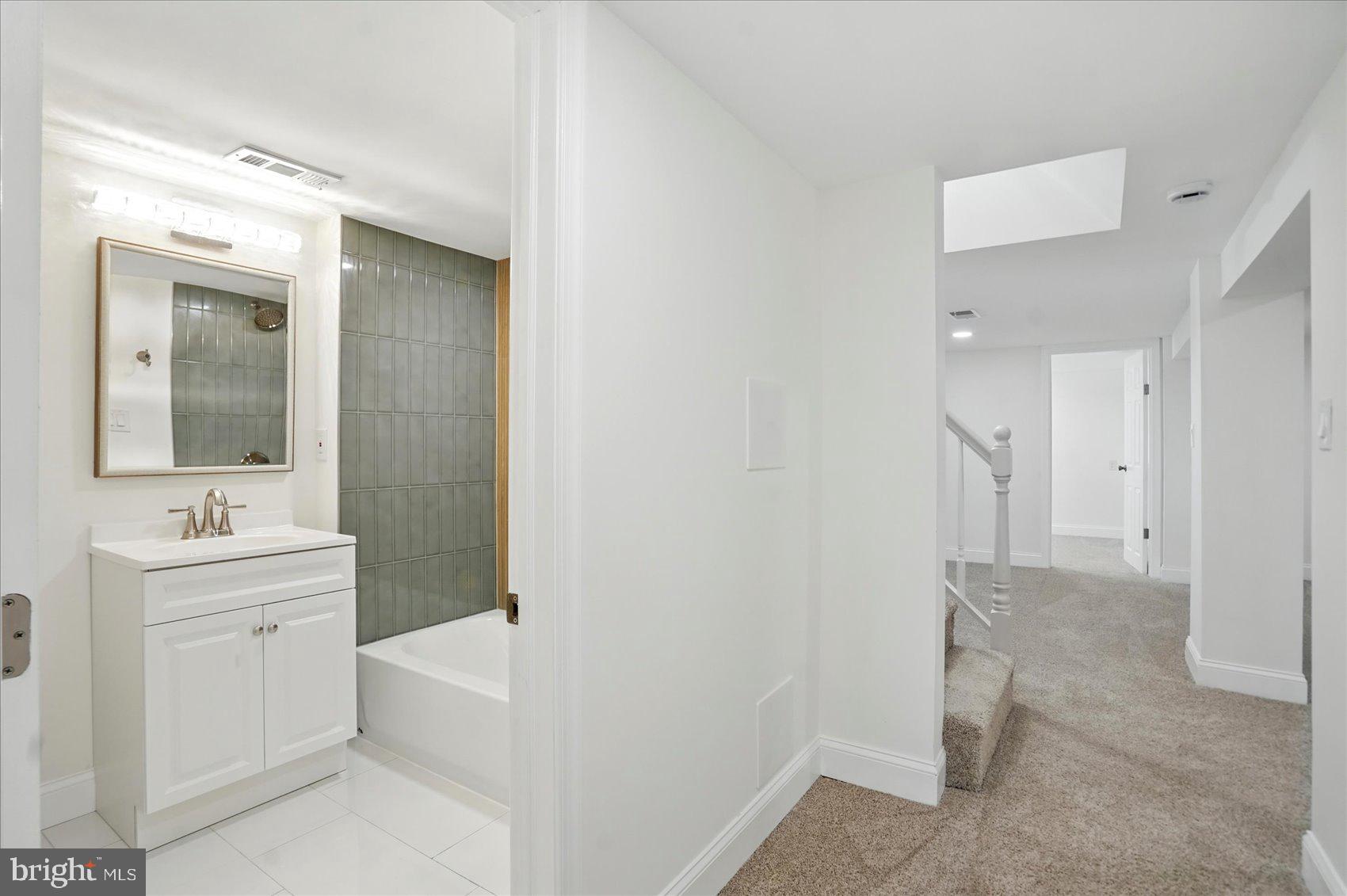 PERRY HALL - Residential