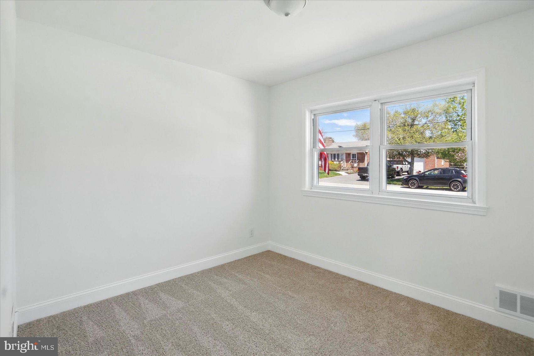 PERRY HALL - Residential