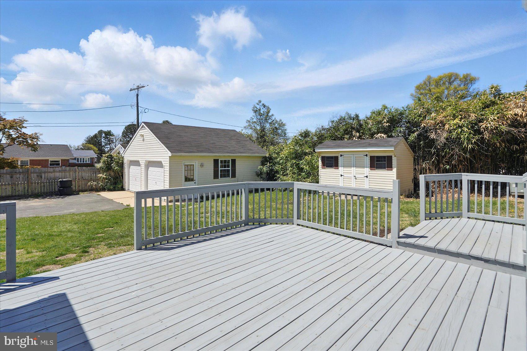 PERRY HALL - Residential