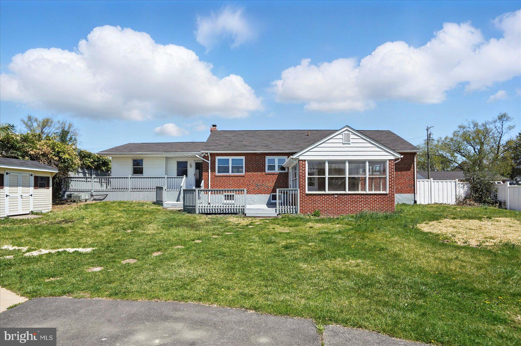 PERRY HALL - Residential