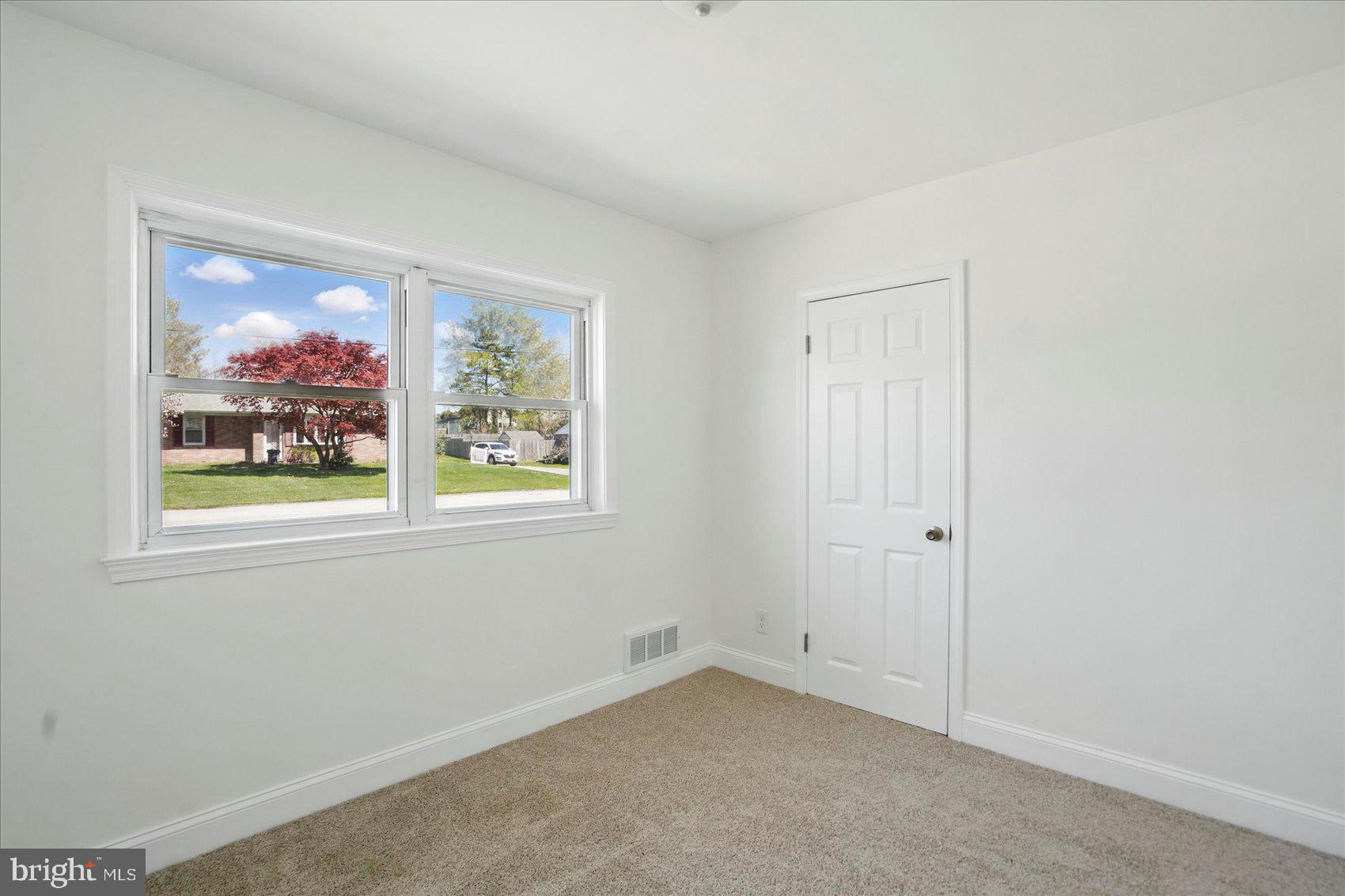 PERRY HALL - Residential