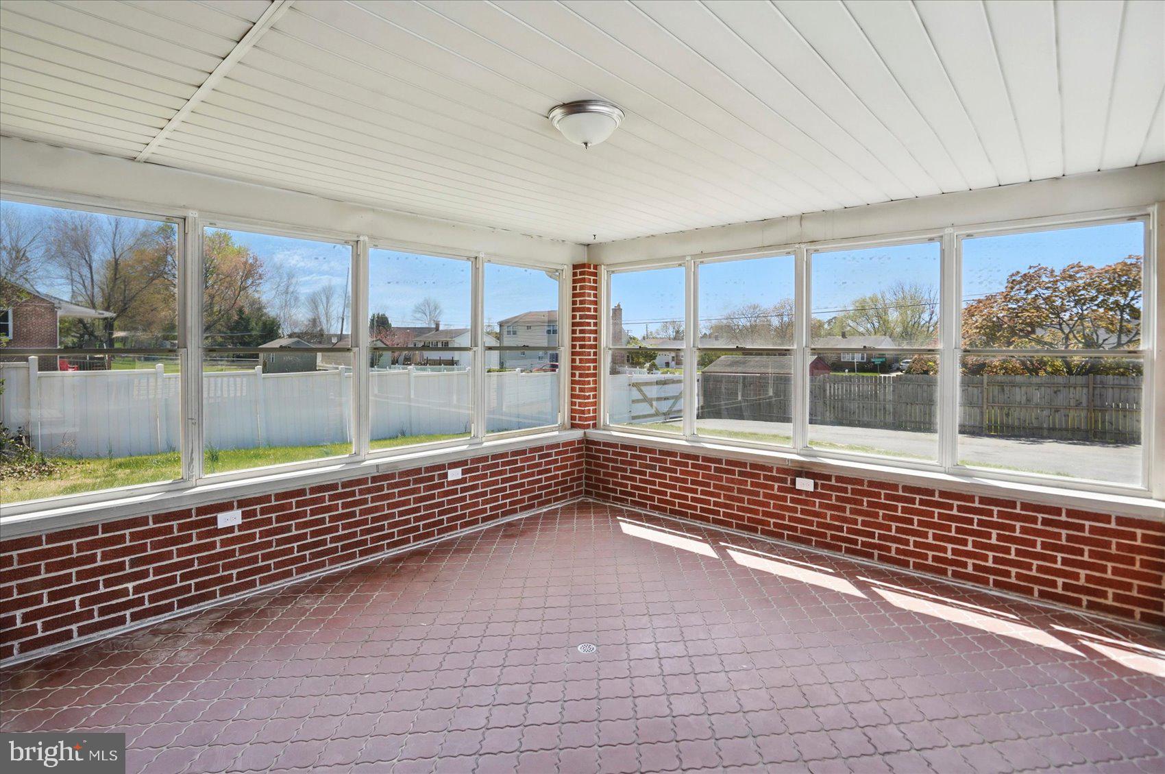 PERRY HALL - Residential