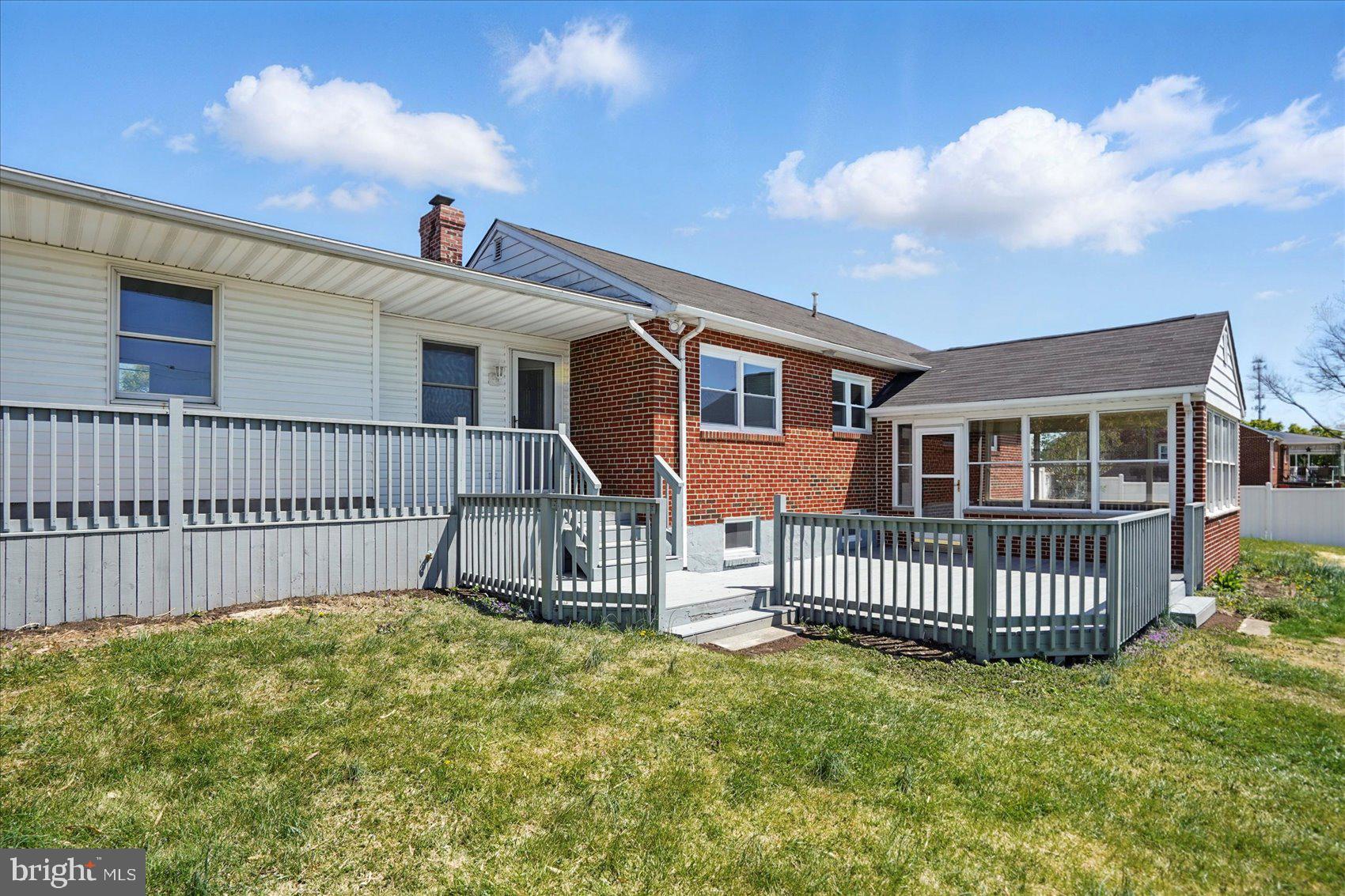 PERRY HALL - Residential