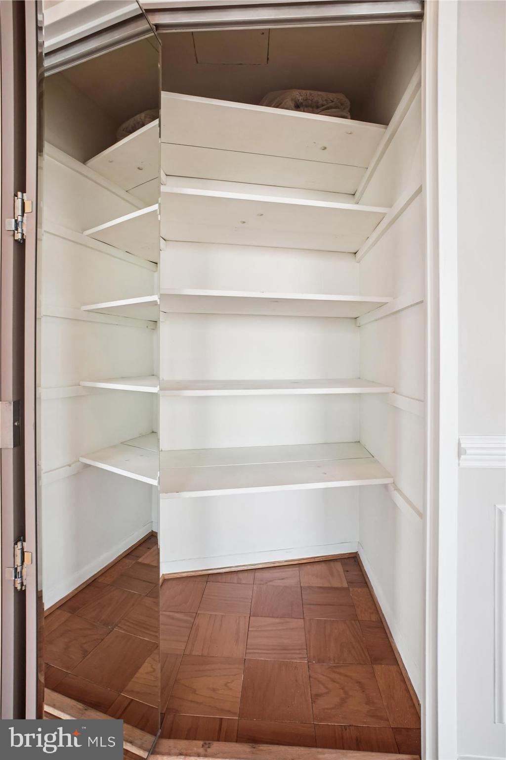 GROSVENOR - Residential