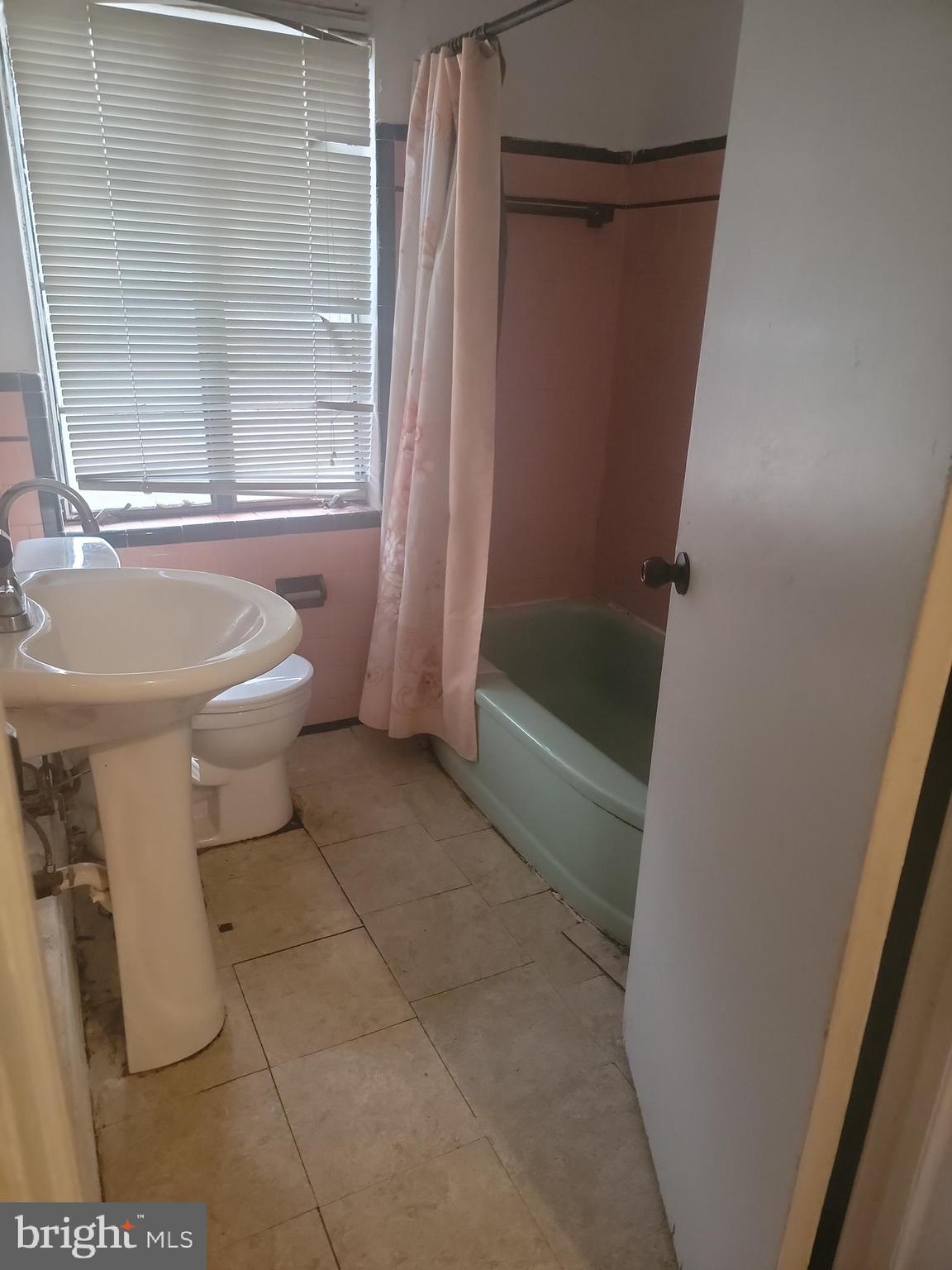 TEMPLE HILLS PARK - Residential