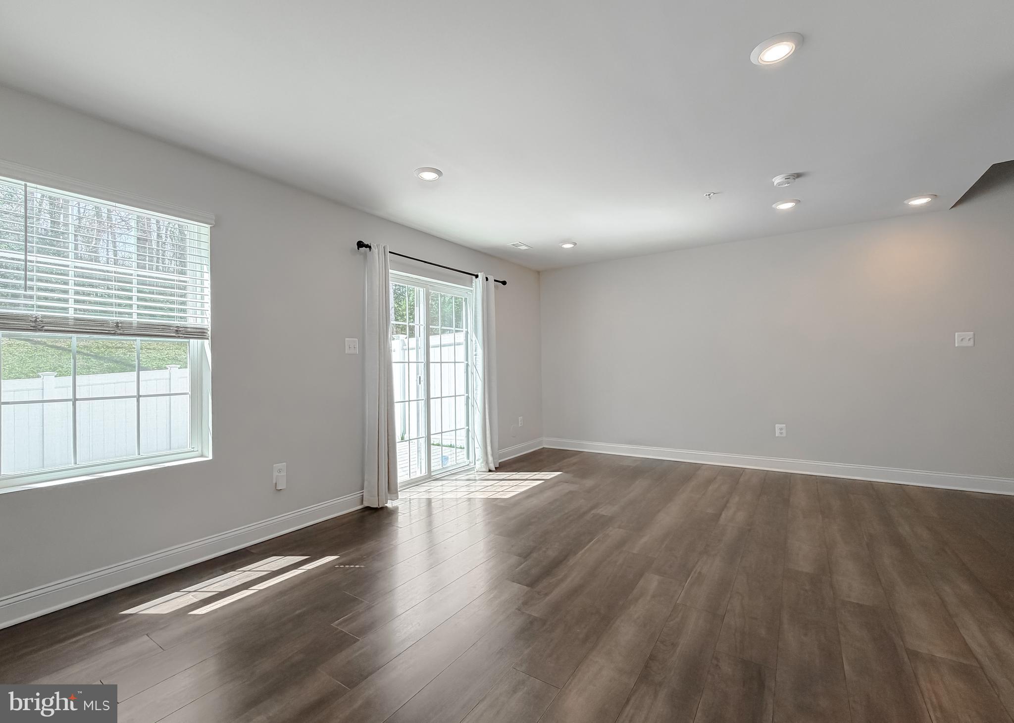 WOODS OF MYRTLE POINT - Residential