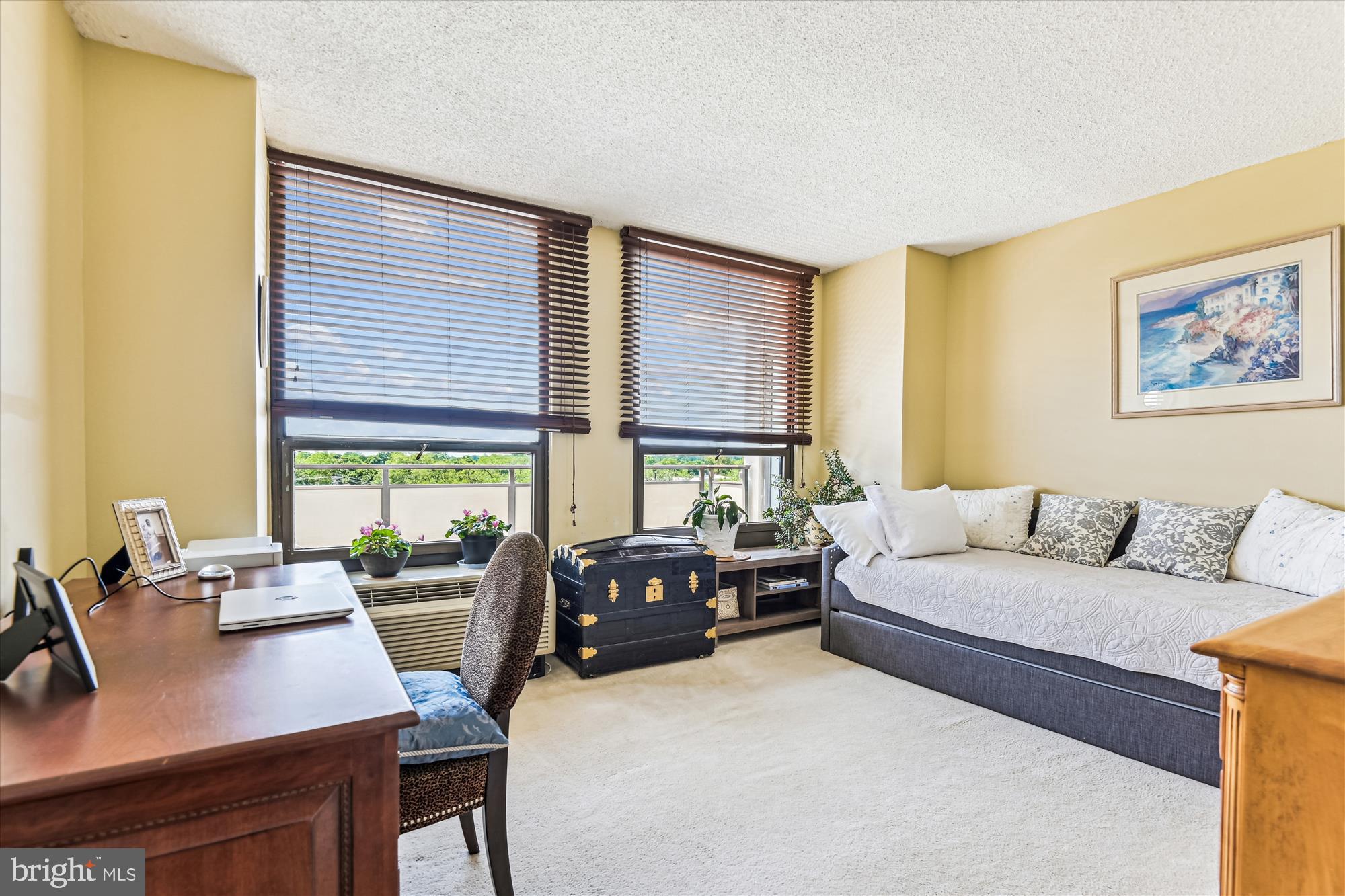 THE RIDGELY - Residential