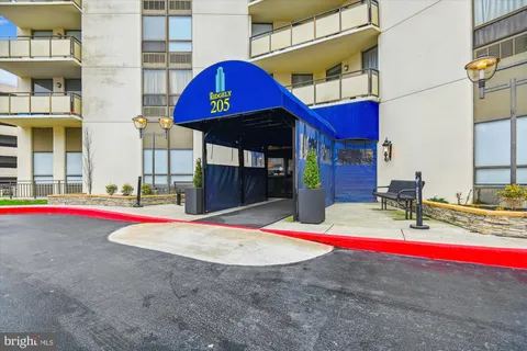 205 E Joppa Road Unit 403, Baltimore, MD MLS: MDBC2128356