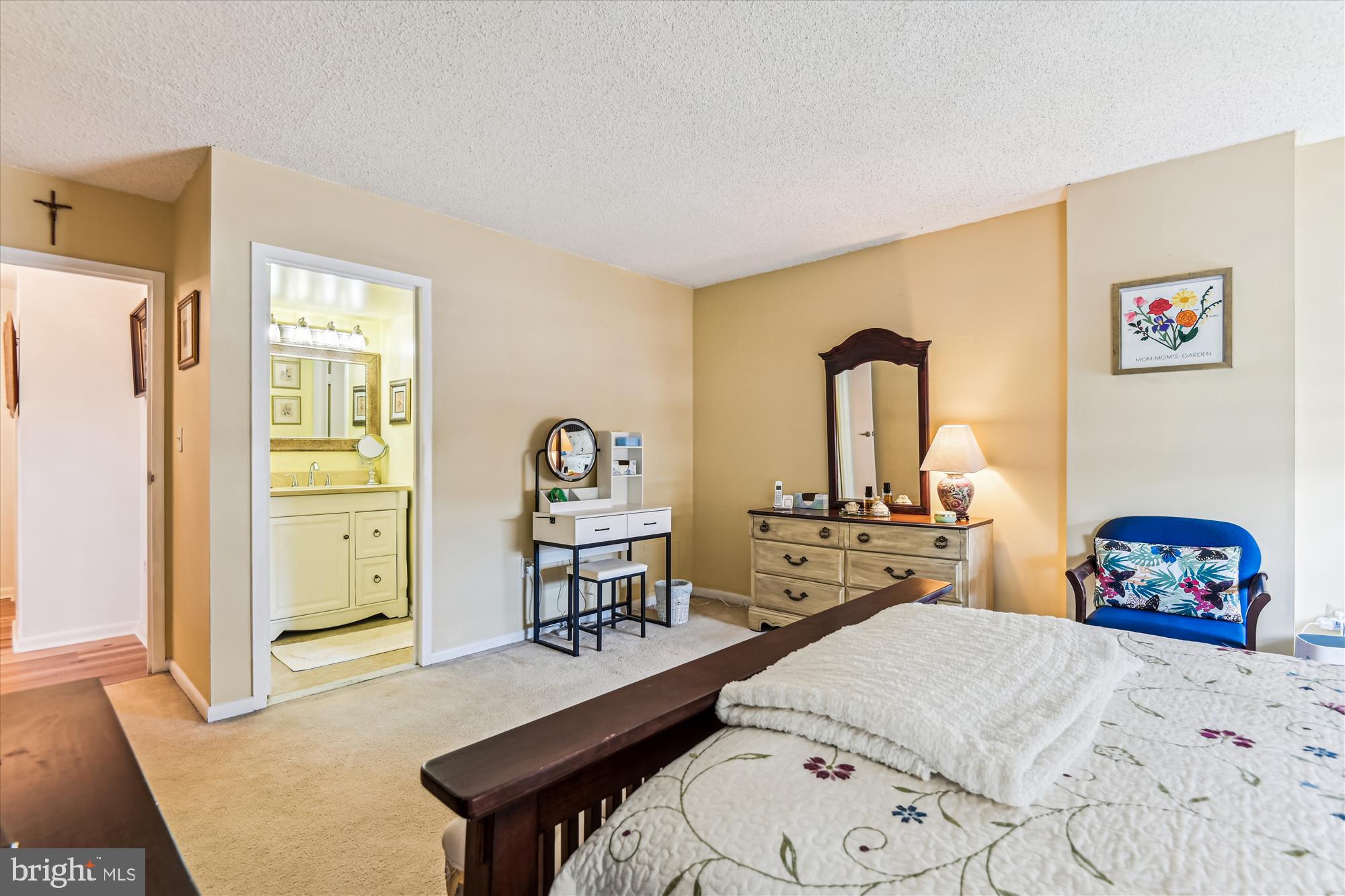 THE RIDGELY - Residential