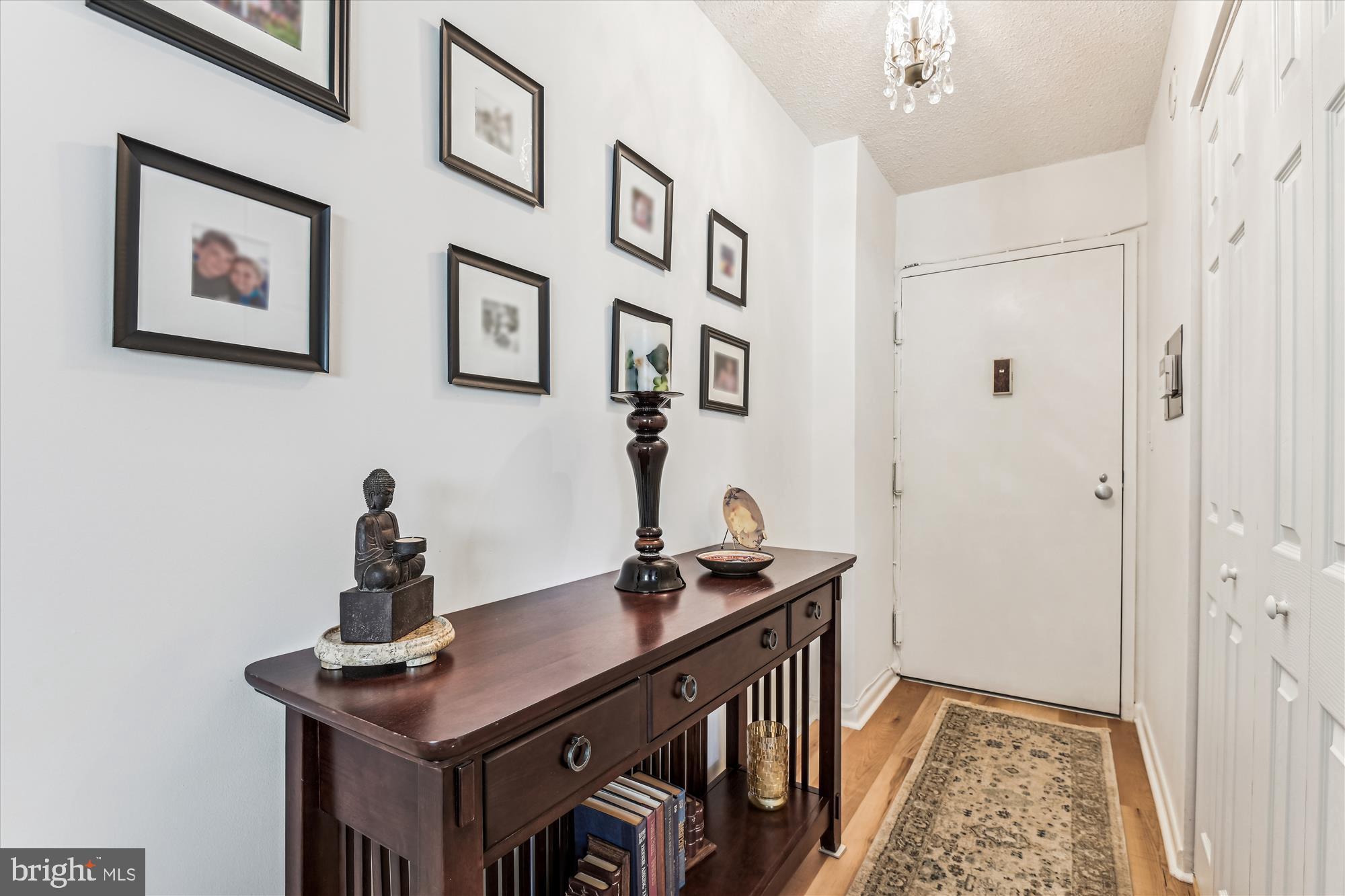 THE RIDGELY - Residential
