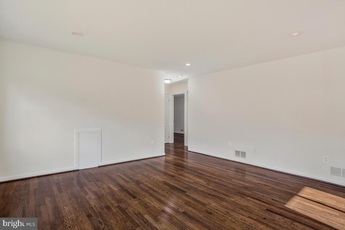 PLEASANT VALLEY - Residential