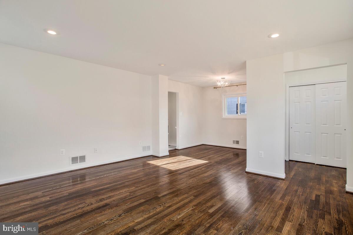 PLEASANT VALLEY - Residential