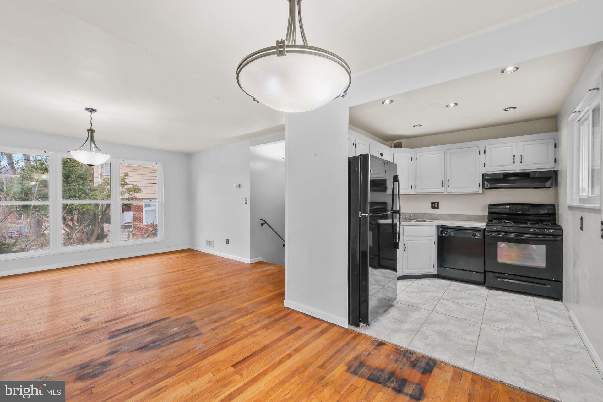 BREN MAR PARK - Residential