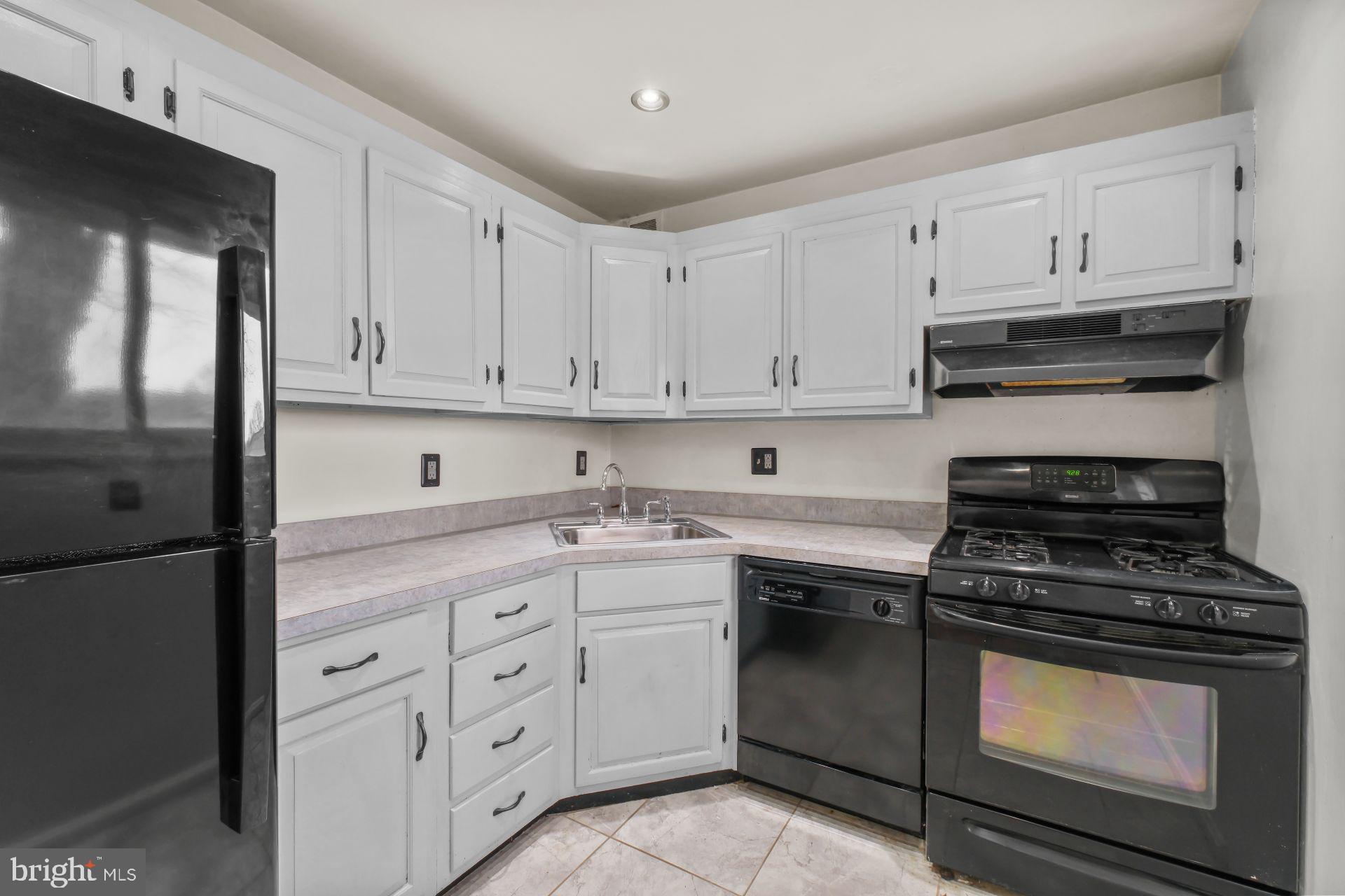 BREN MAR PARK - Residential