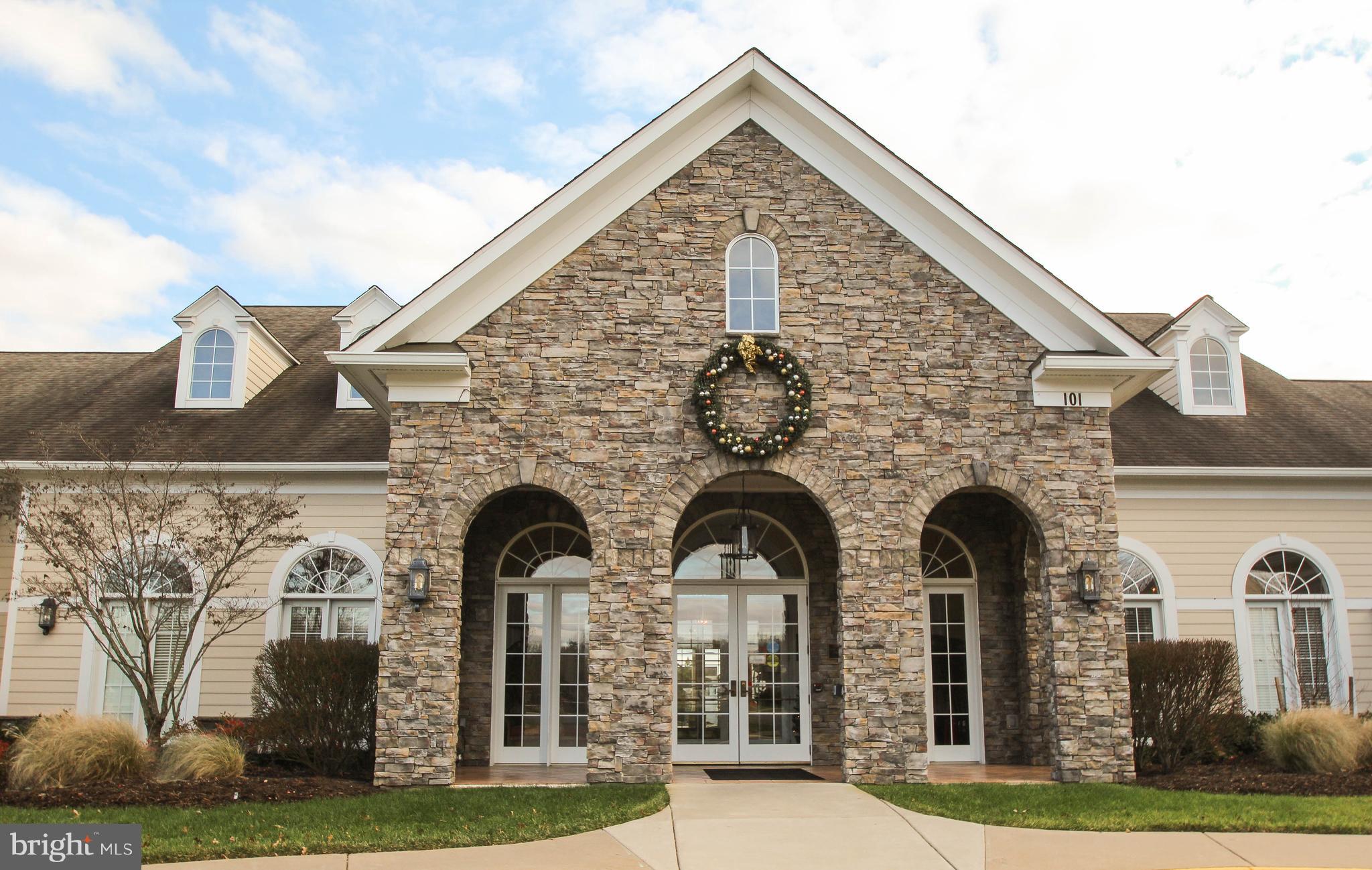 FALLS RUN - Residential Lease