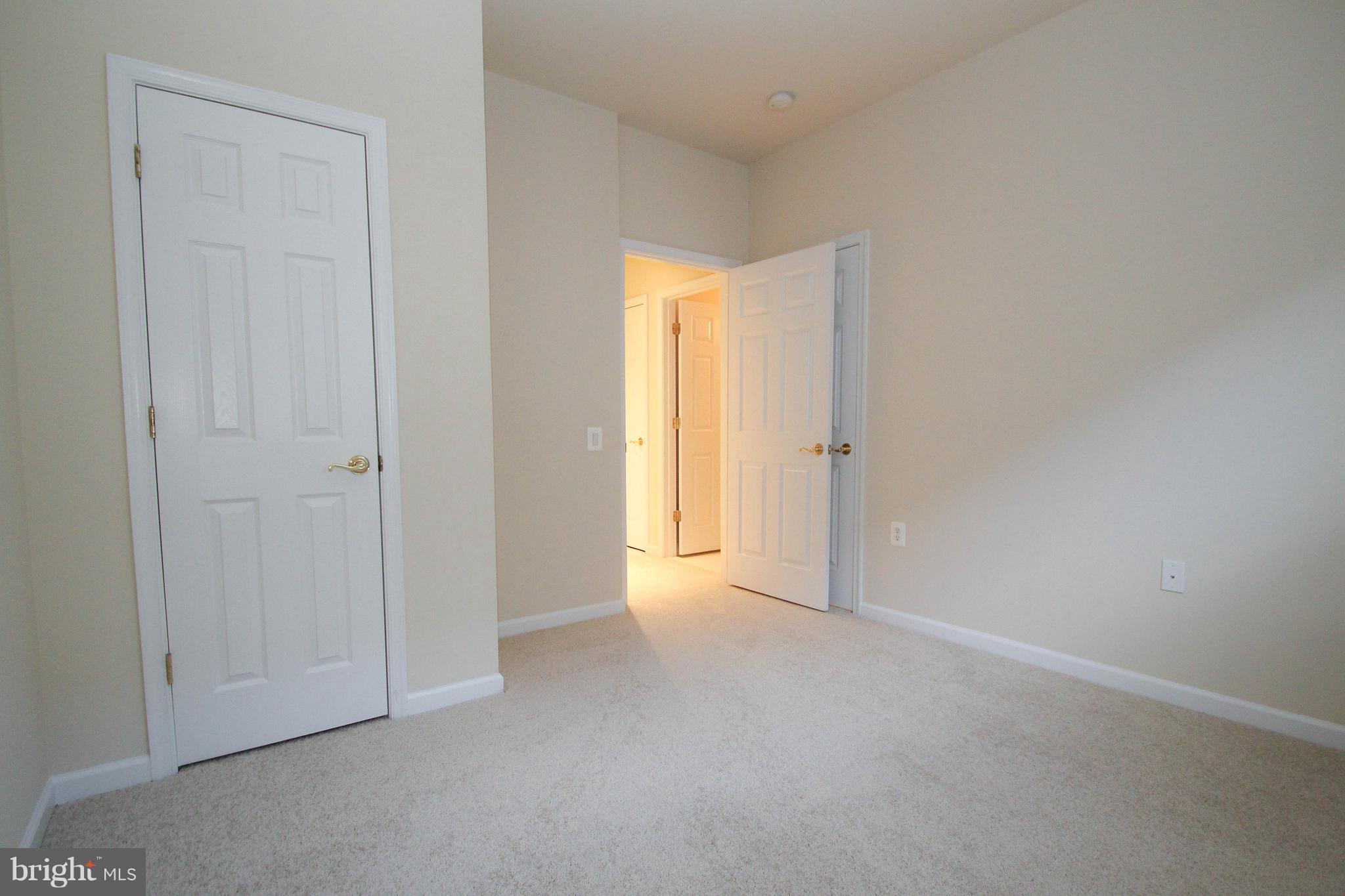 FALLS RUN - Residential Lease