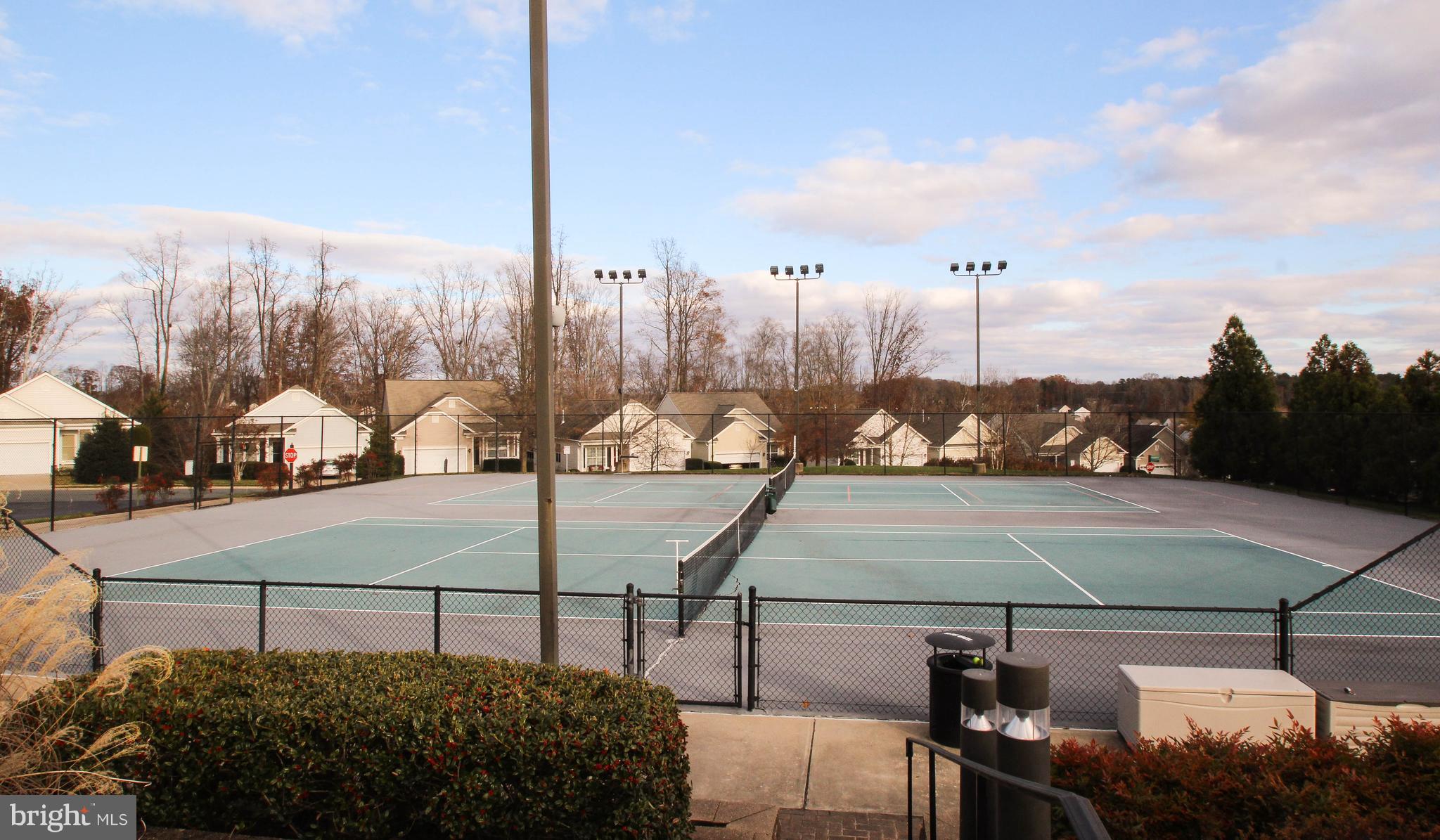 FALLS RUN - Residential Lease