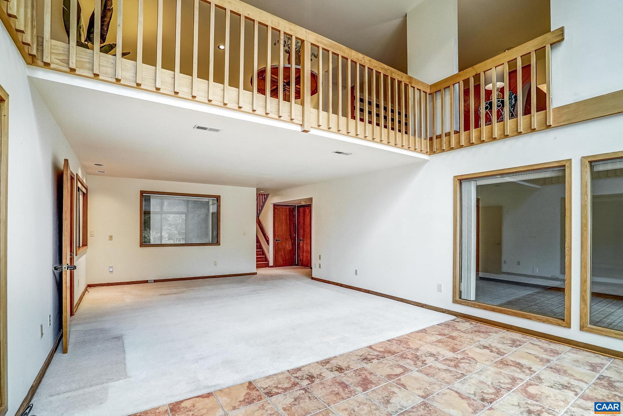 REVEILLE FARM - Residential